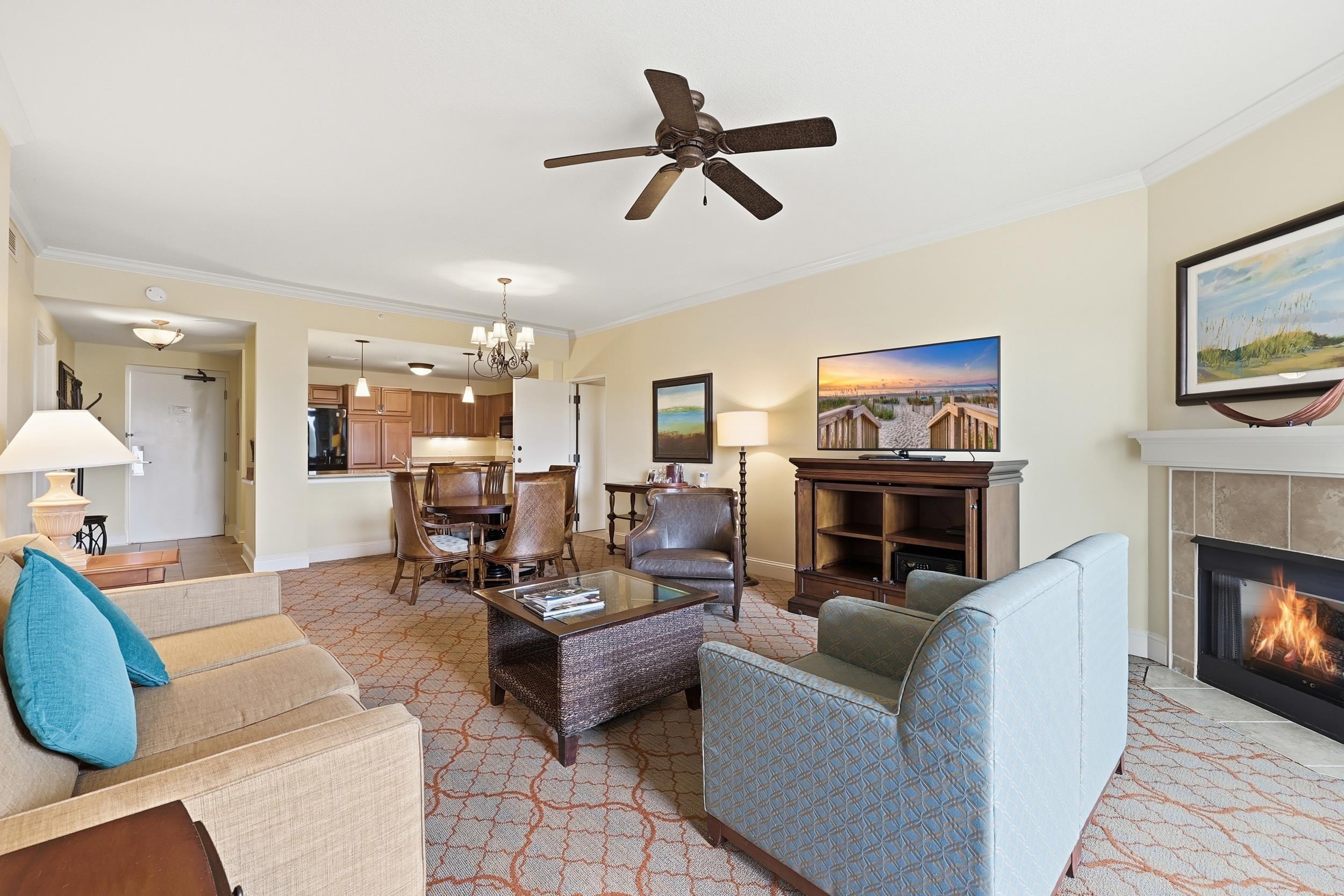 8121 Amalfi Pl. Unit: 4-404
