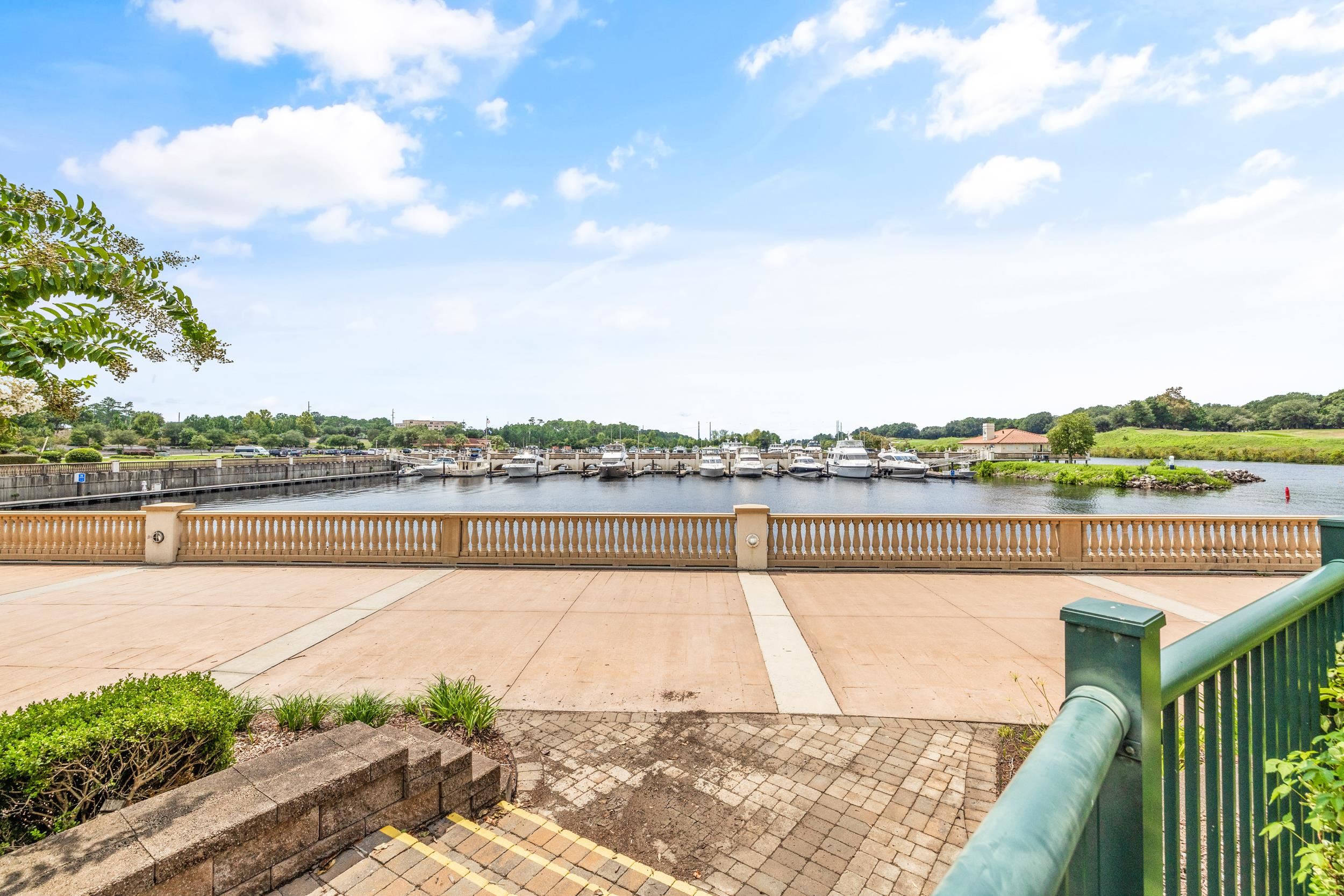 8121 Amalfi Pl. Unit: 4-404
