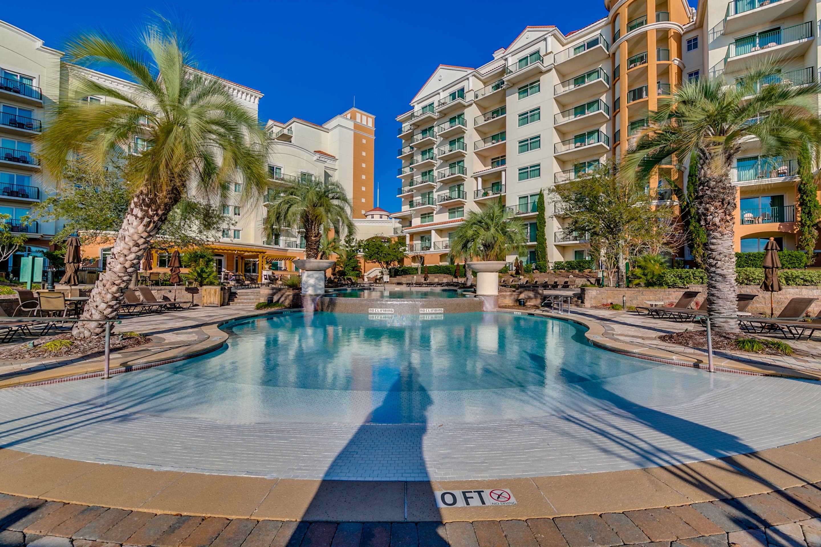 8121 Amalfi Pl. Unit: 4-404