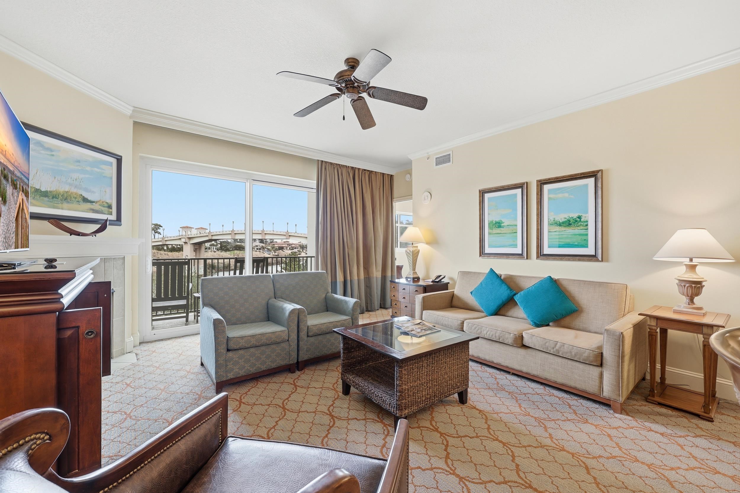 8121 Amalfi Pl. Unit: 4-404