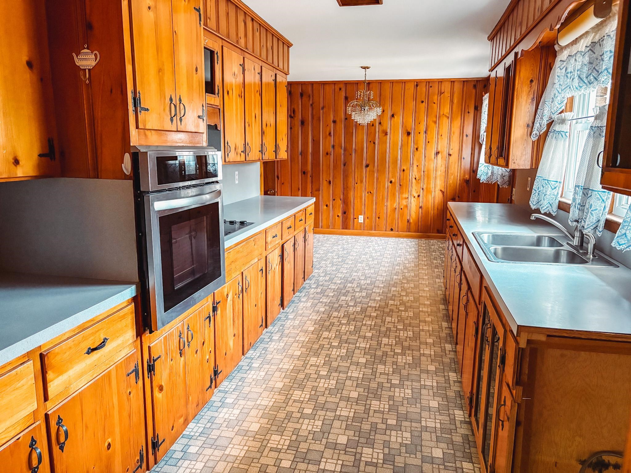 77 Towhee St.