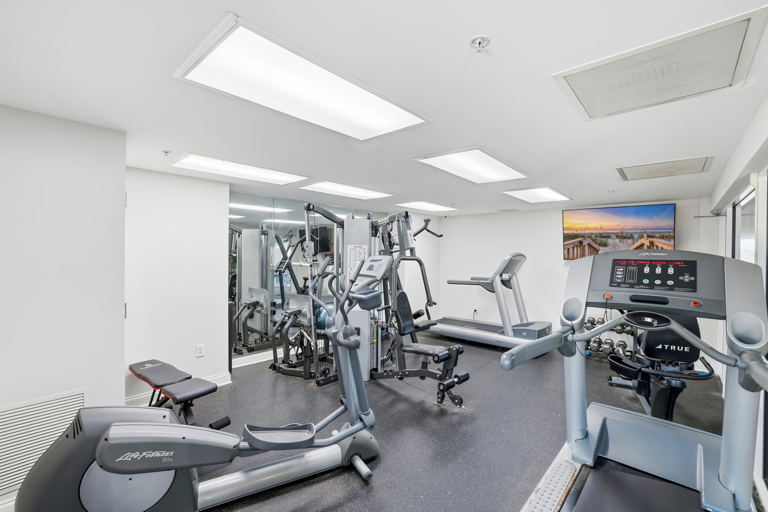 9547 Edgerton Dr. Unit: #606