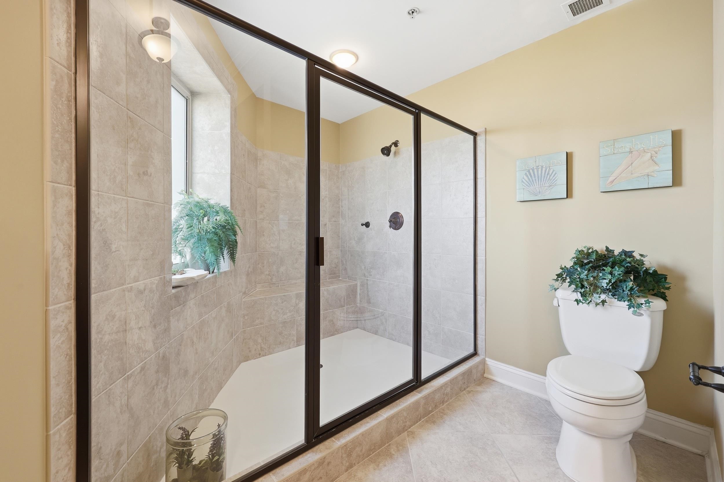 9547 Edgerton Dr. Unit: #606