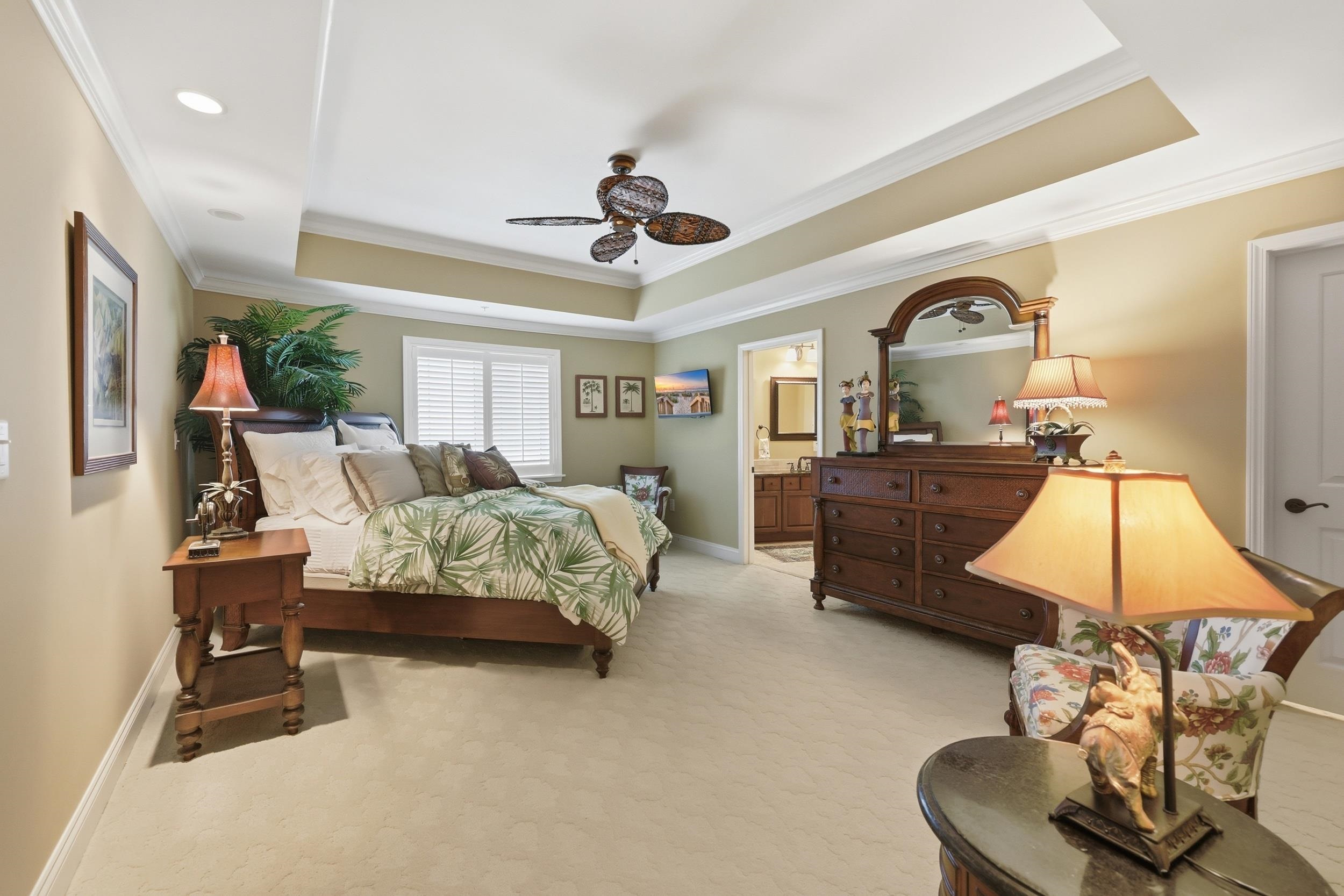 9547 Edgerton Dr. Unit: #606