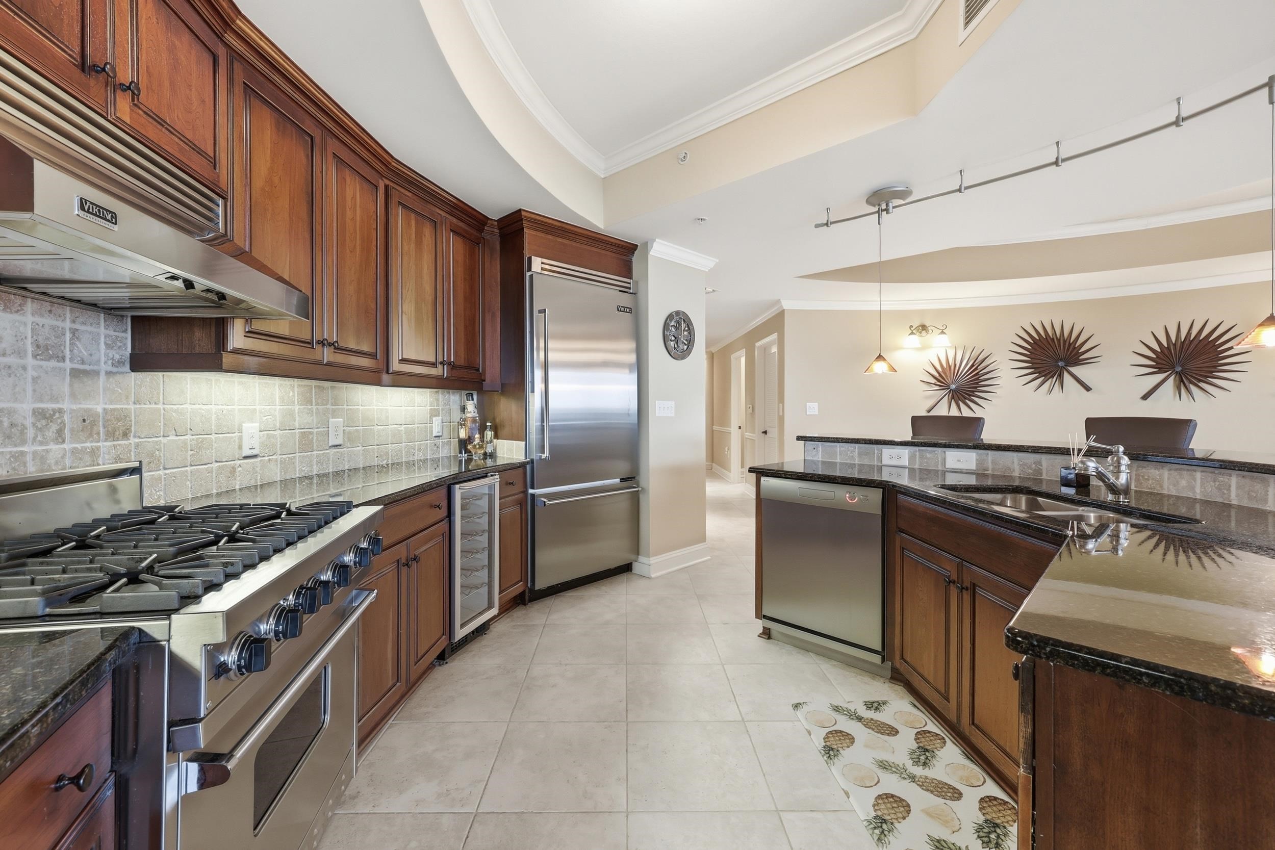 9547 Edgerton Dr. Unit: #606