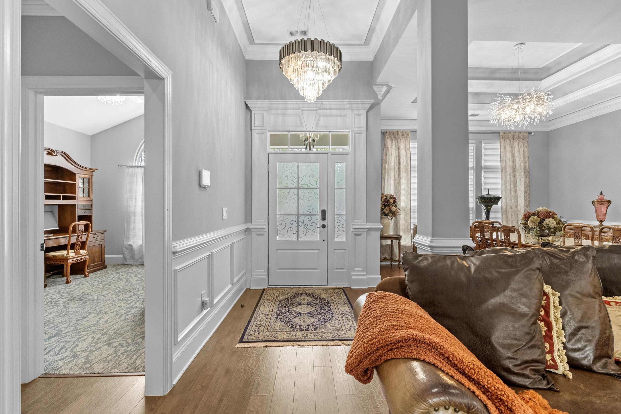 2851 McLeod Ln.
