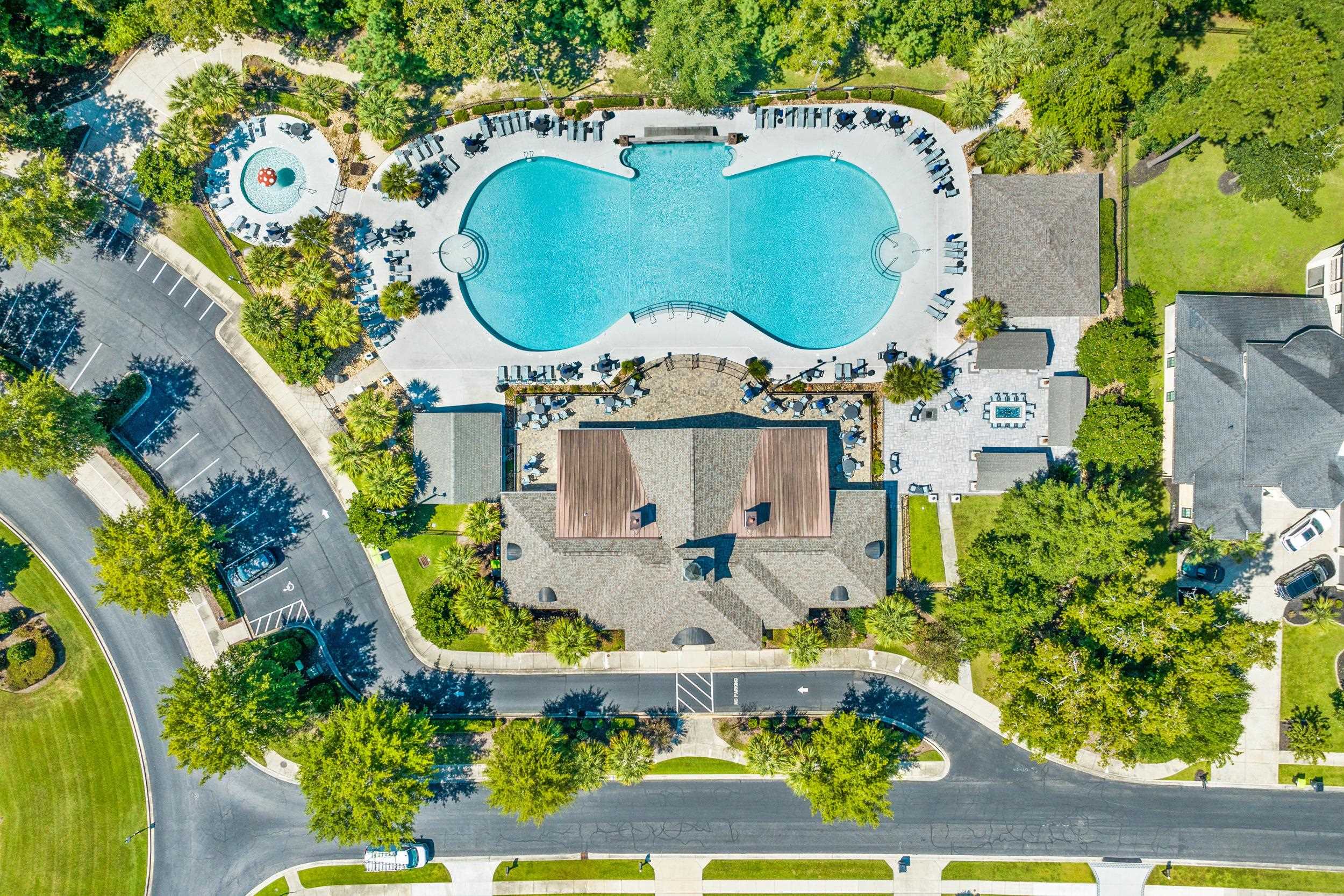 2851 McLeod Ln.