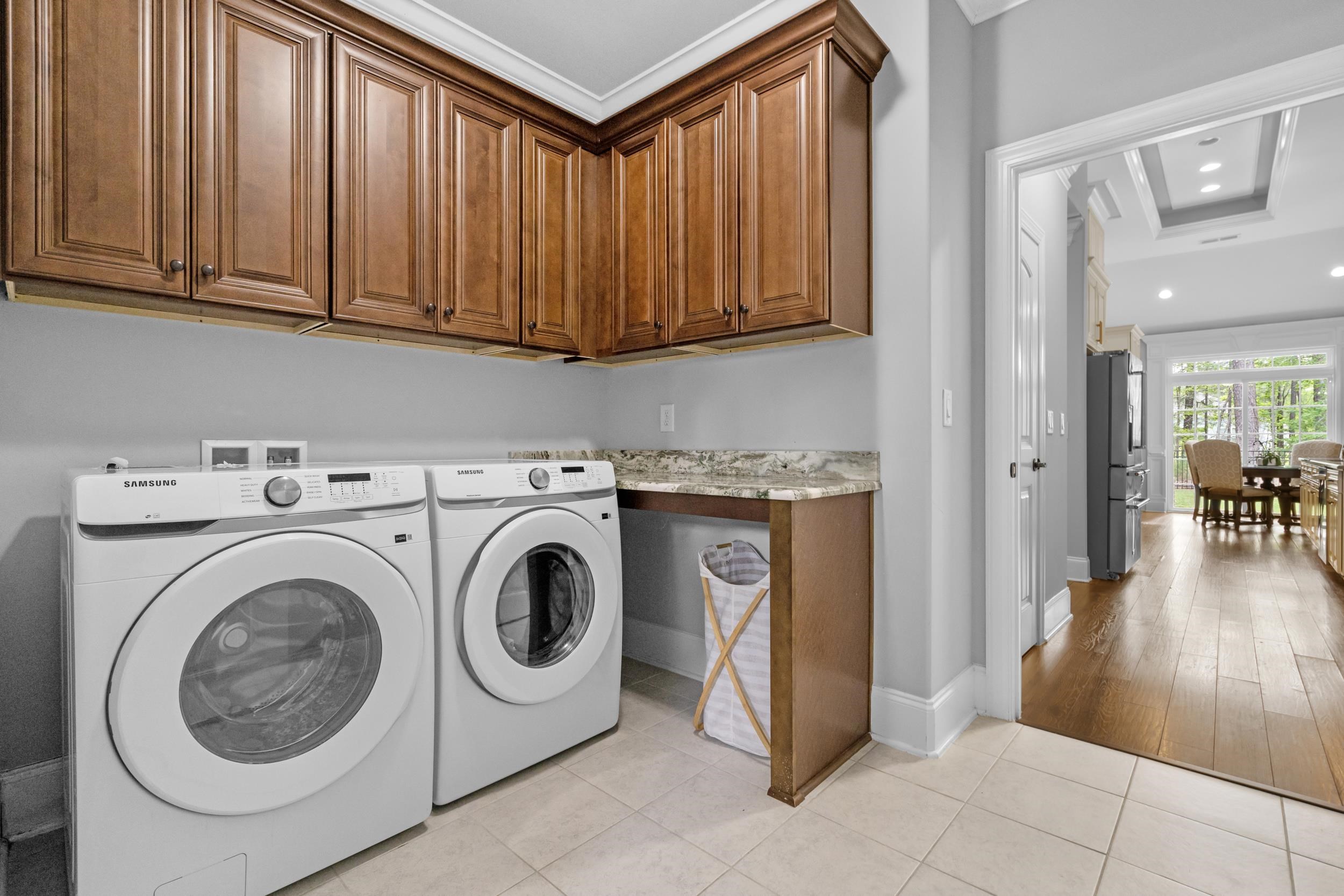 2851 McLeod Ln.