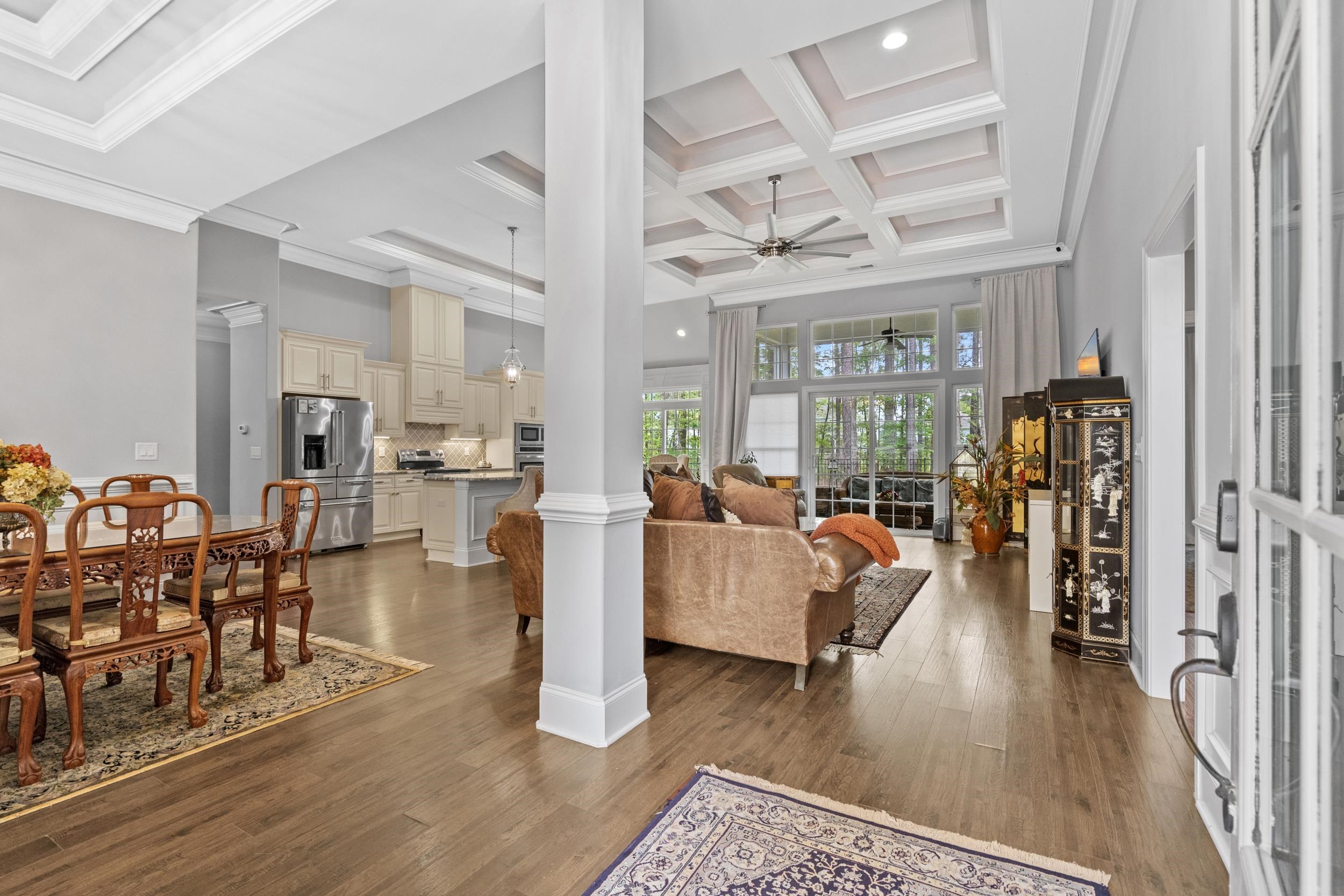 2851 McLeod Ln.