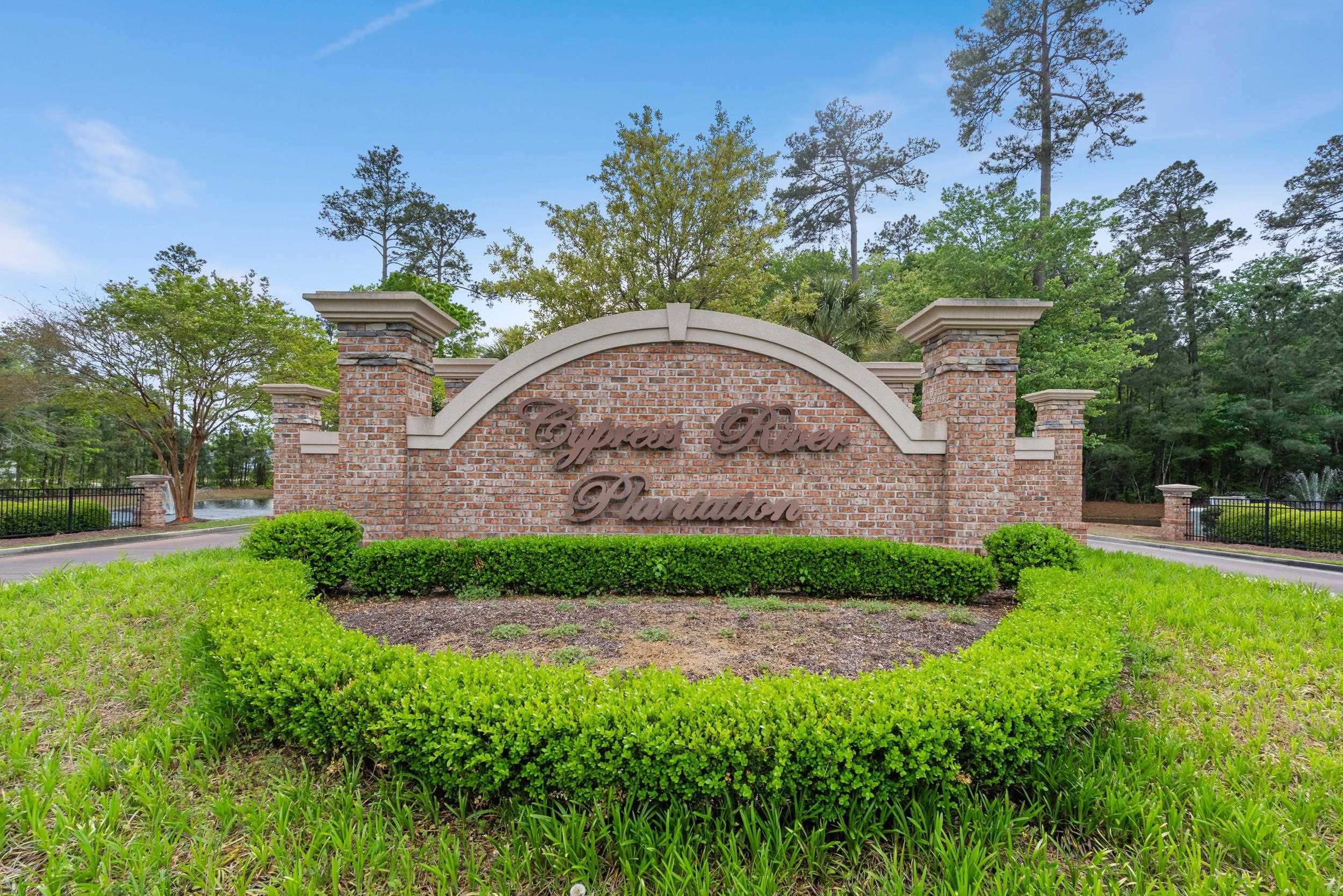 2851 McLeod Ln.
