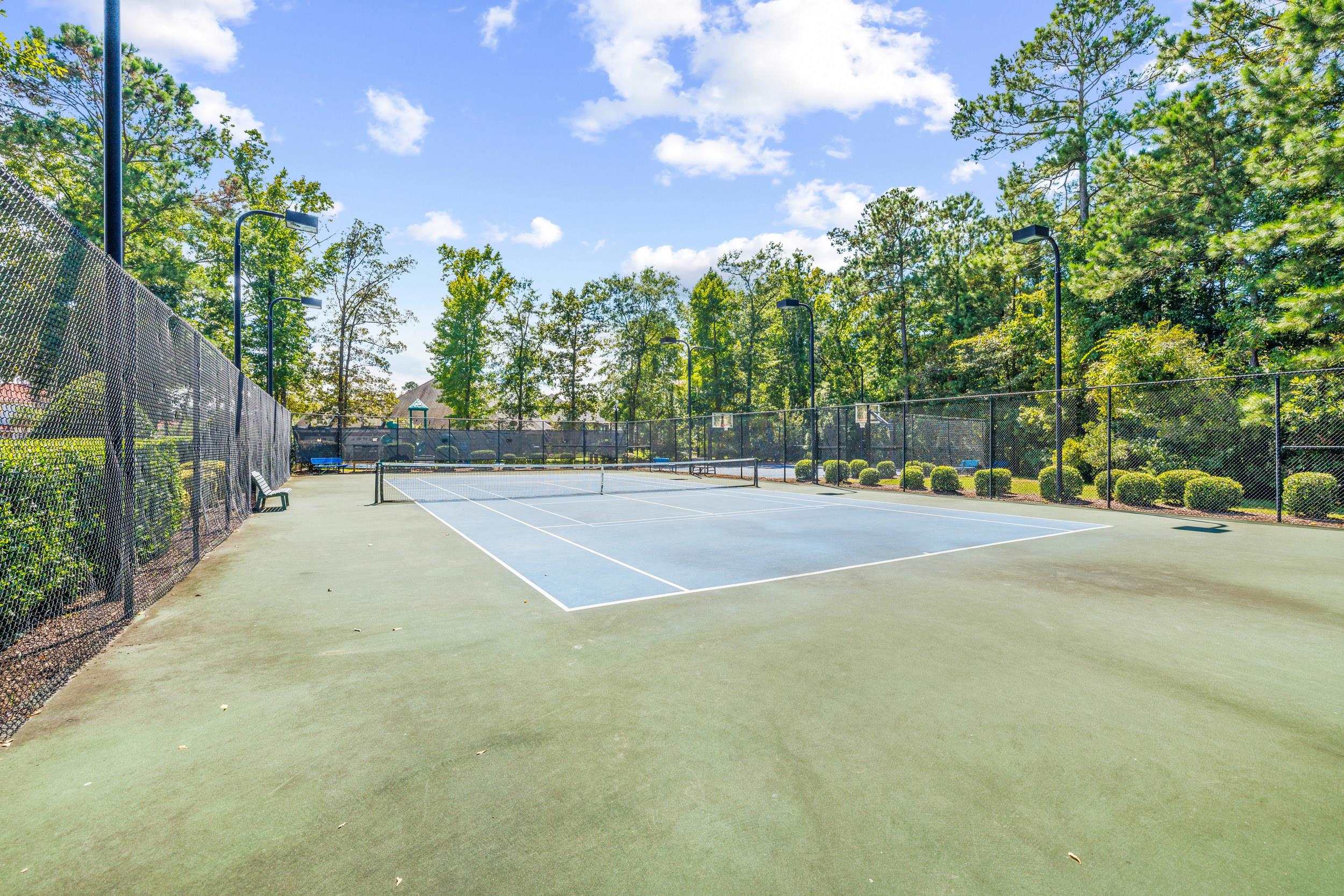 2851 McLeod Ln.