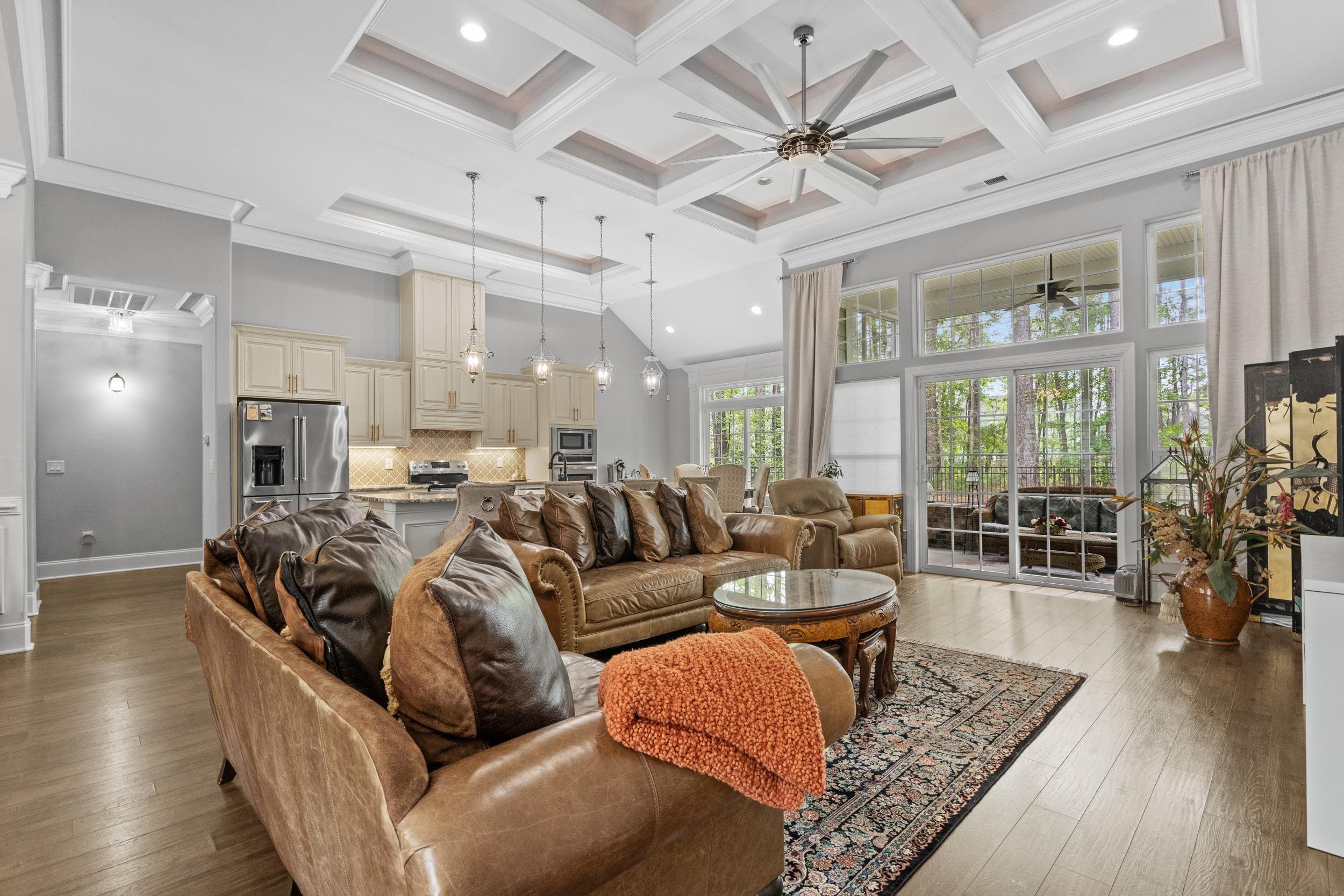 2851 McLeod Ln.