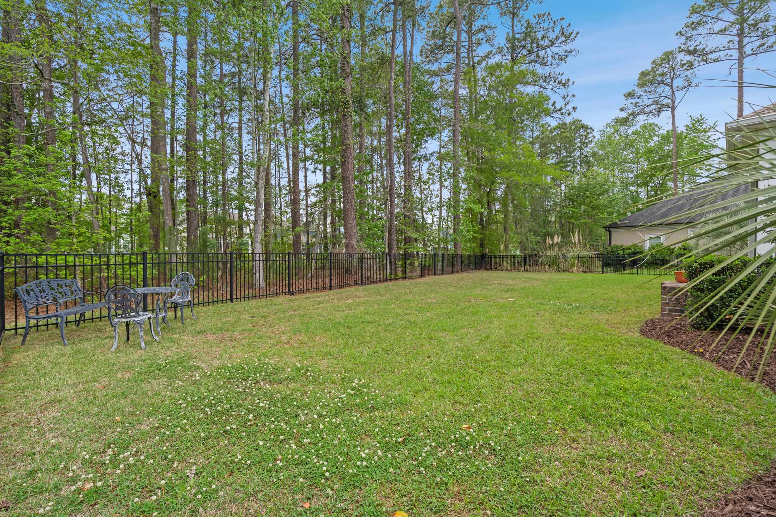 2851 McLeod Ln.