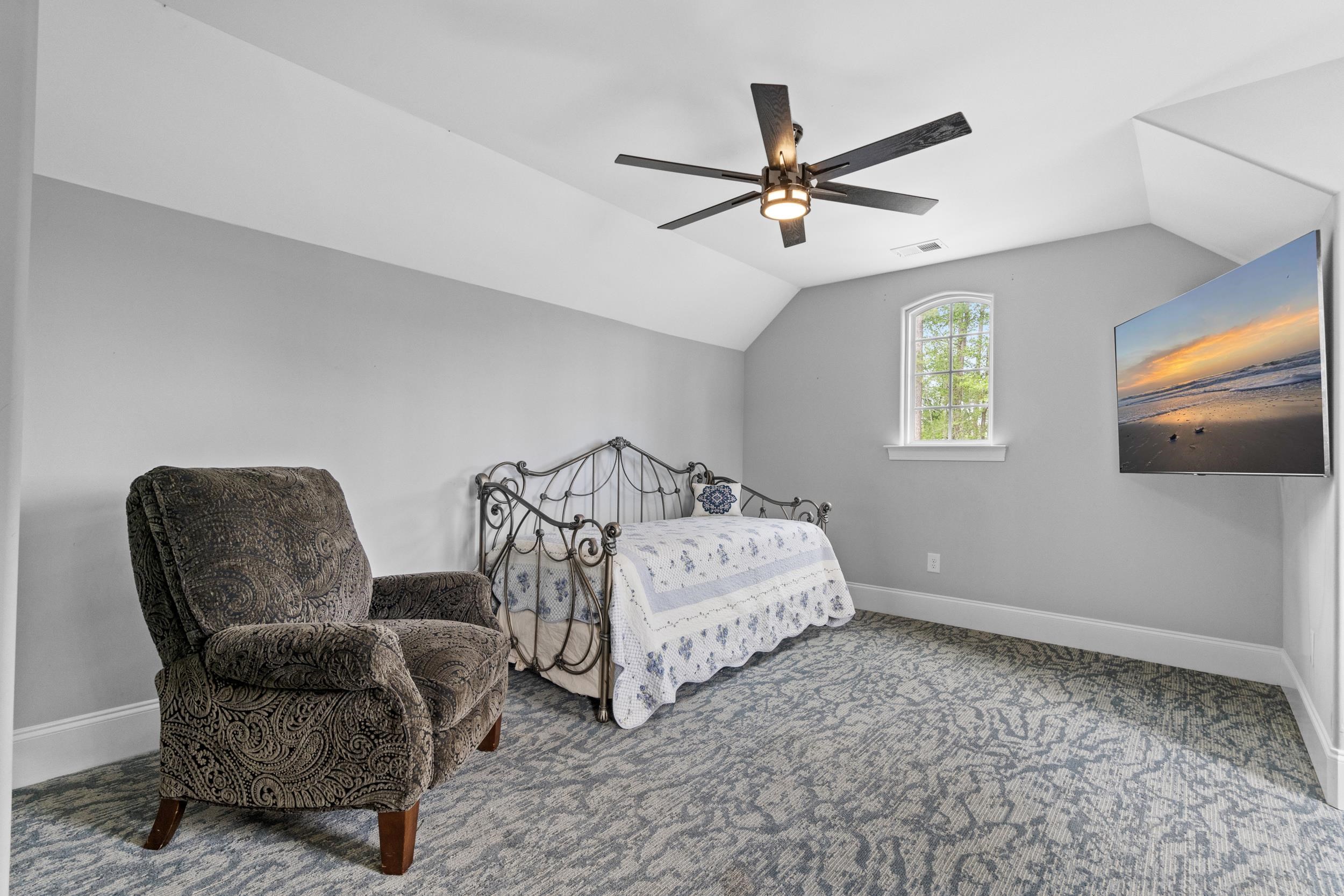 2851 McLeod Ln.