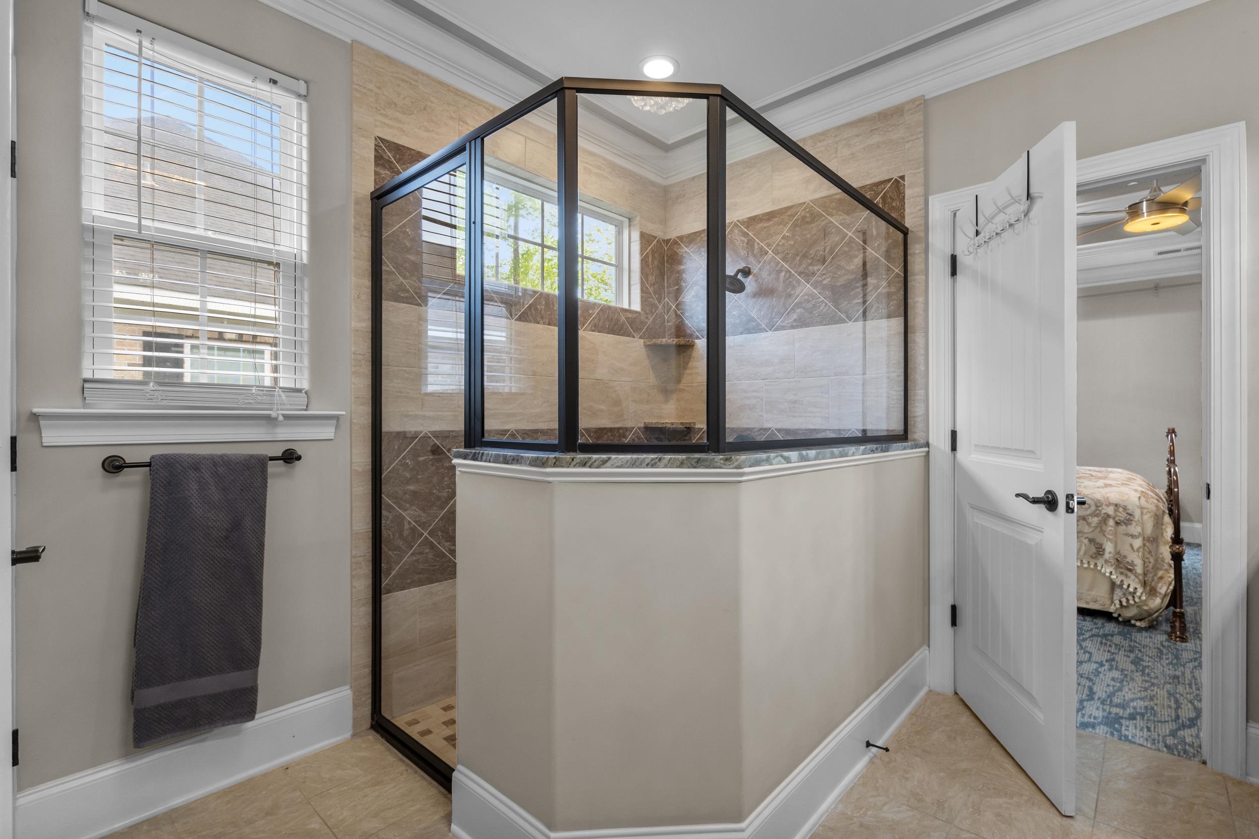 2851 McLeod Ln.