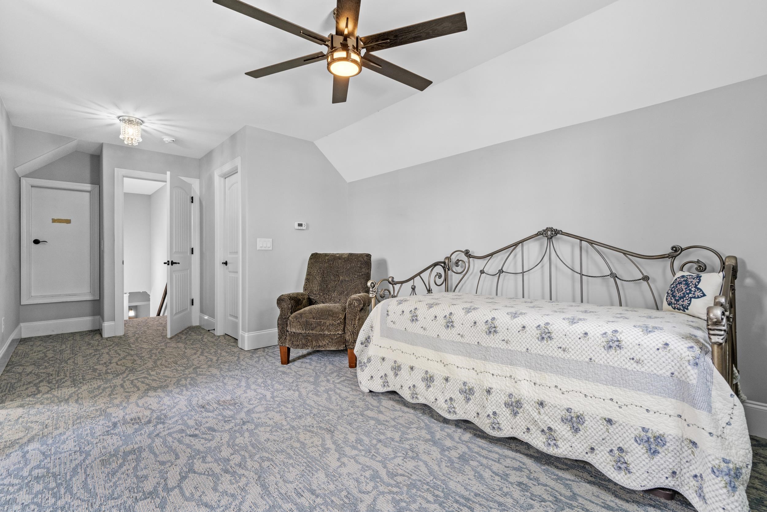 2851 McLeod Ln.