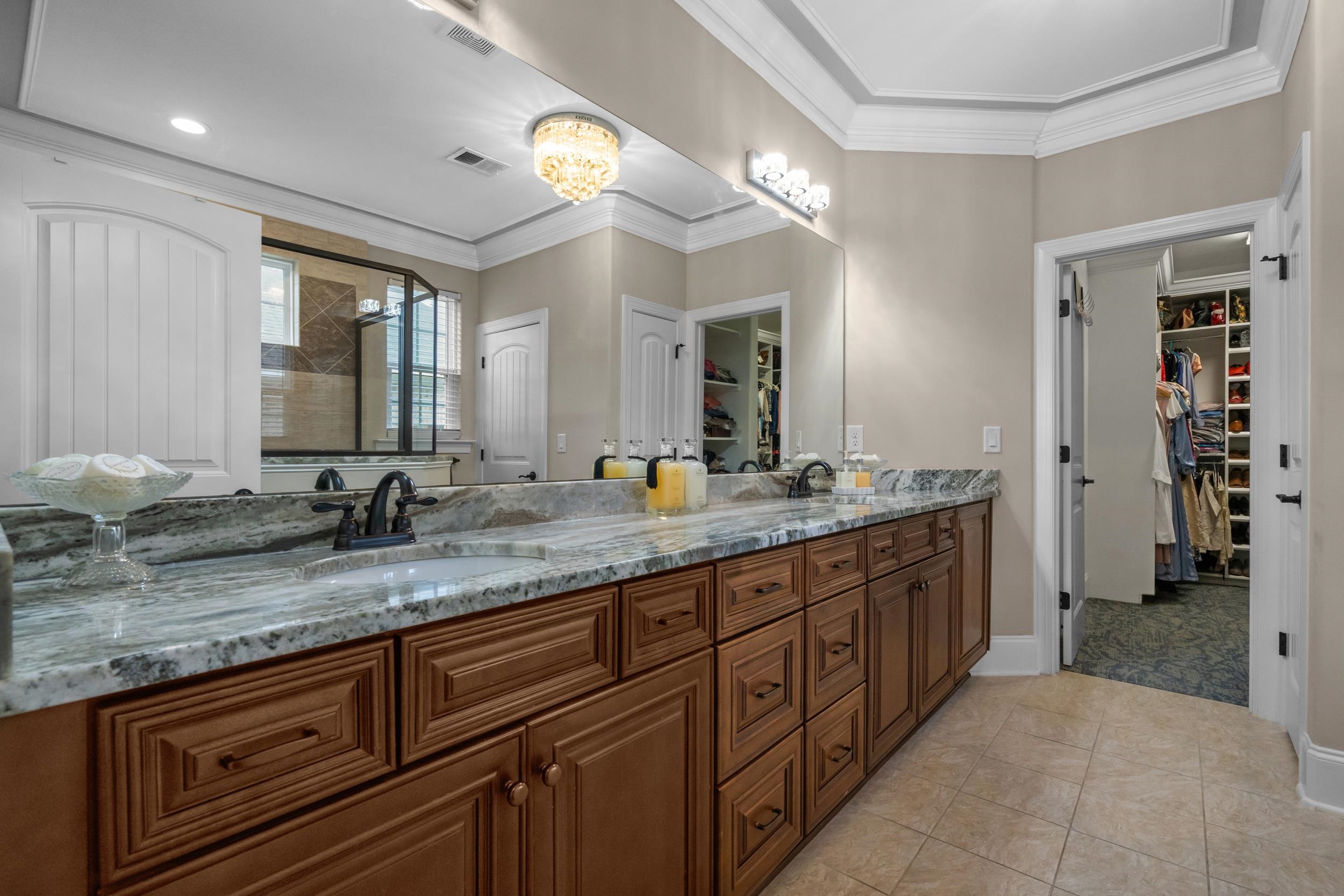 2851 McLeod Ln.