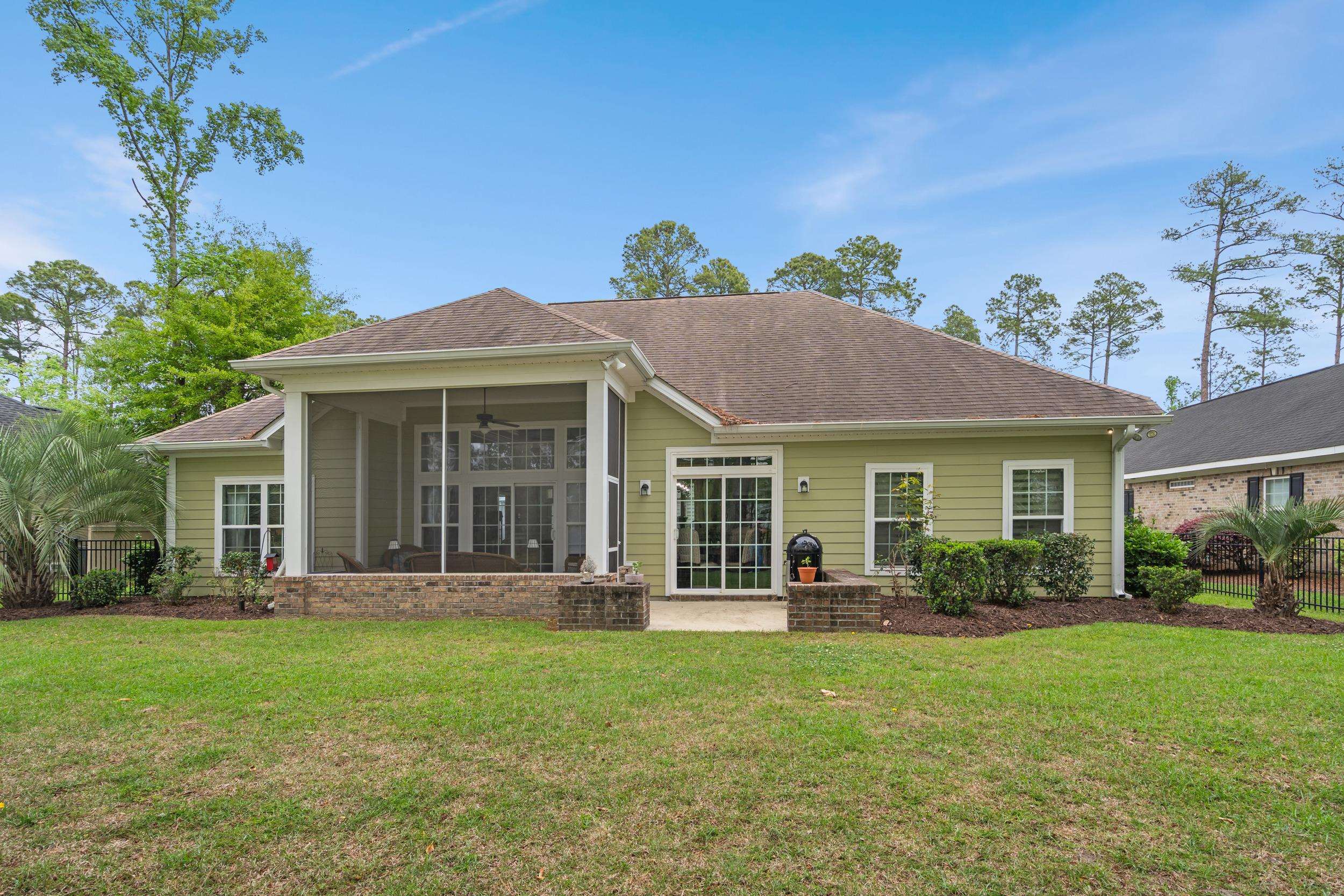2851 McLeod Ln.