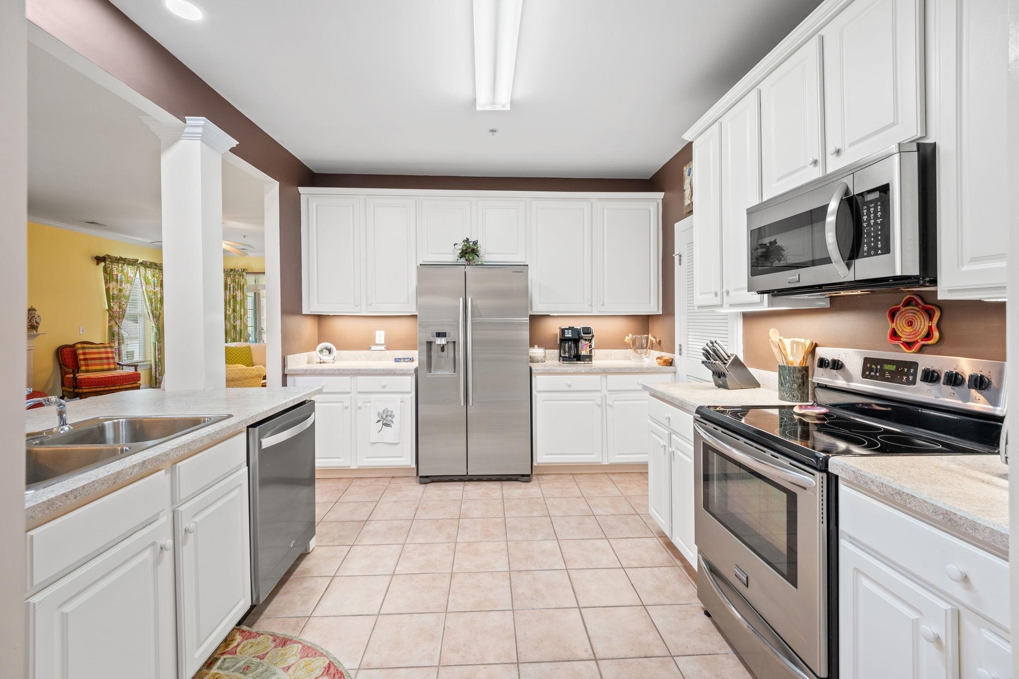 730 Pickering Dr. Unit: 201