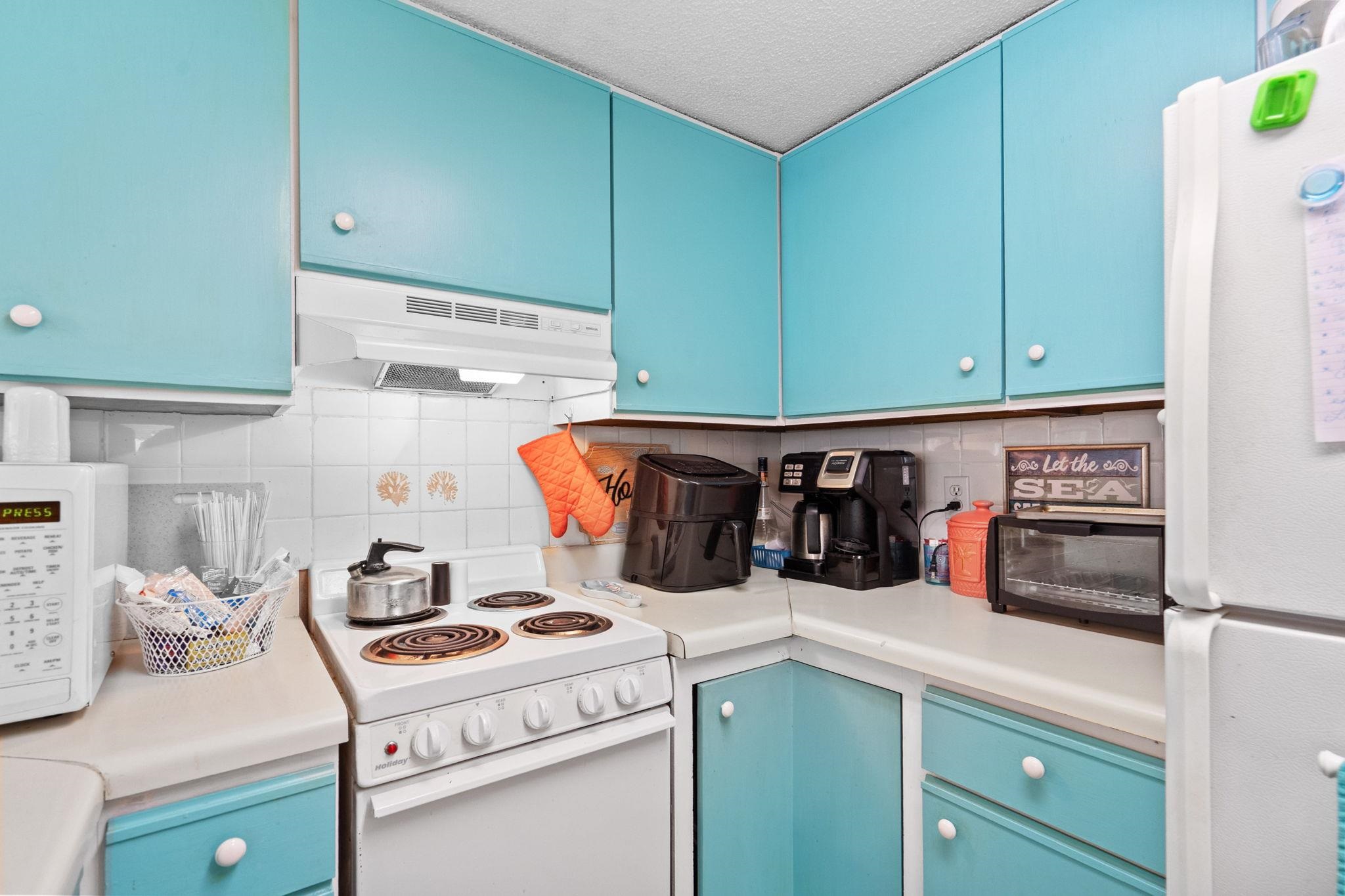 5905 S Kings Hwy. Unit: 4301D