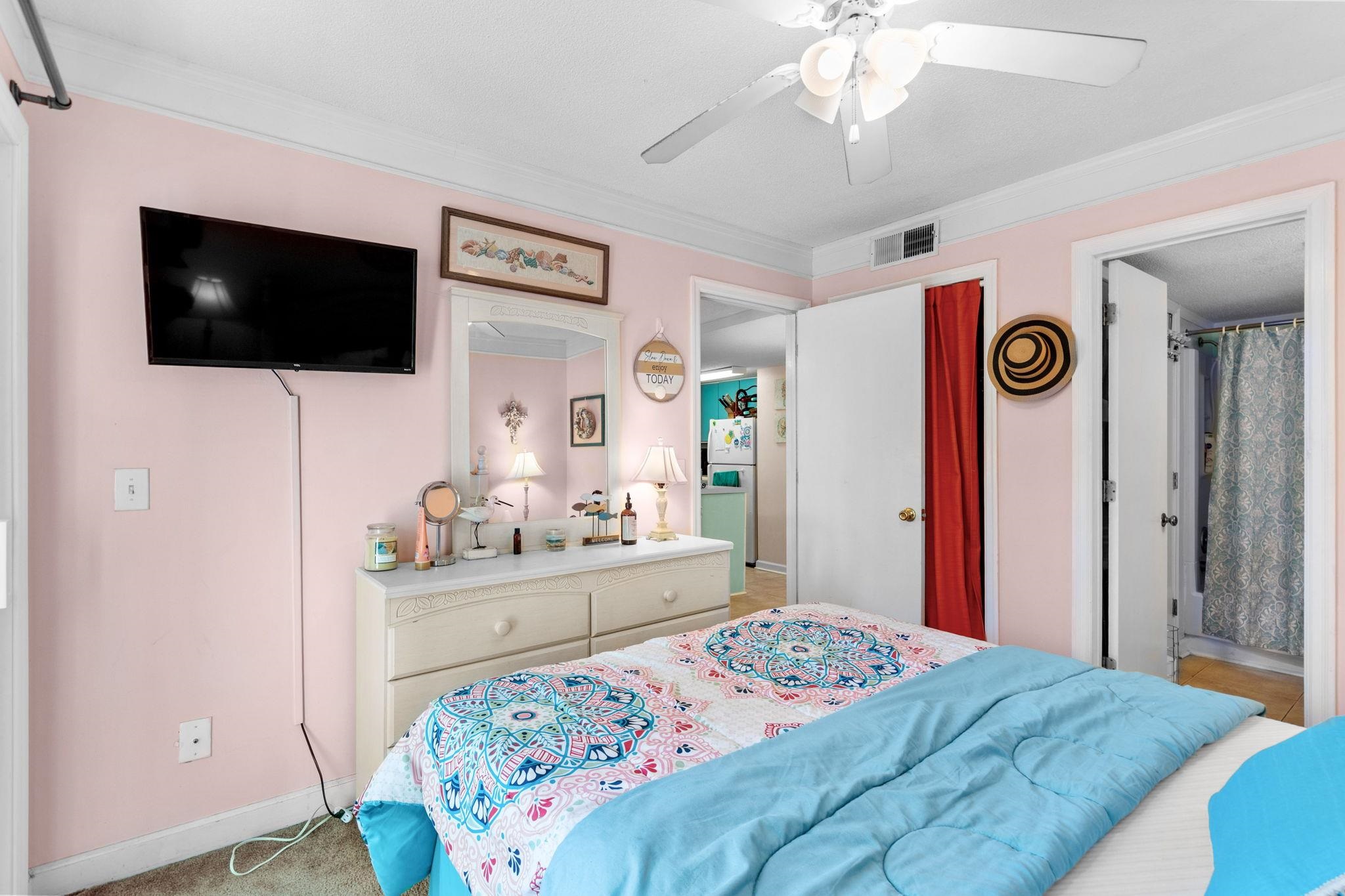 5905 S Kings Hwy. Unit: 4301D