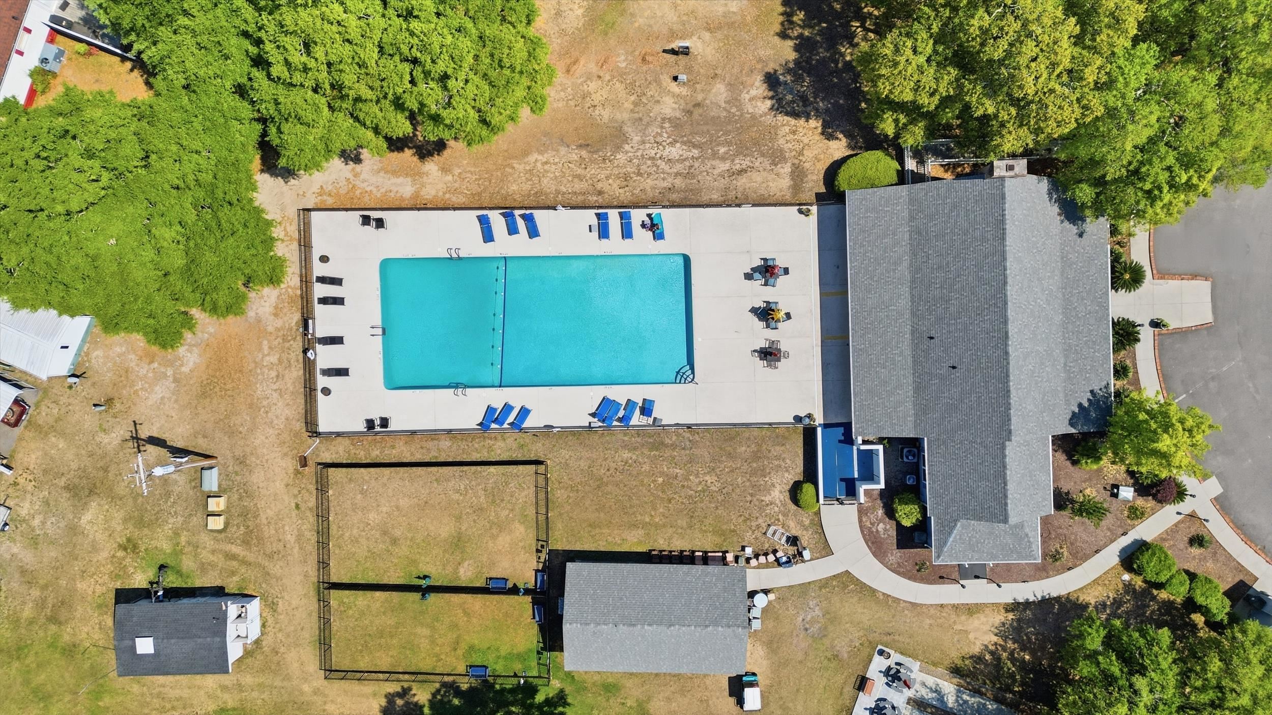 87 Beacon Ct.