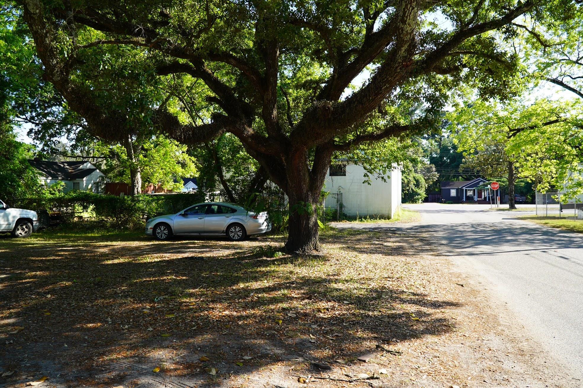 2304 Highmarket St.