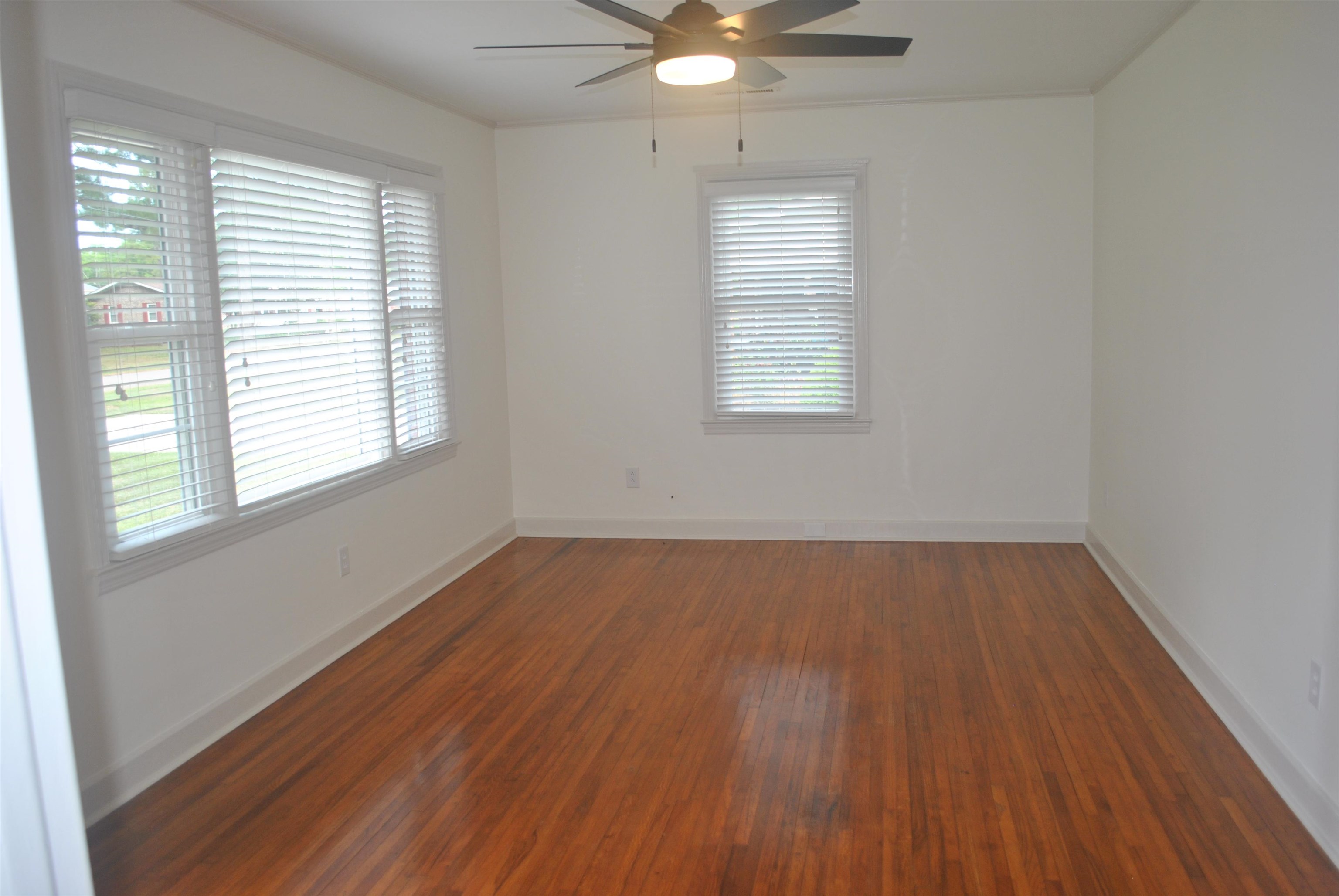 396 Lakewood Ave.