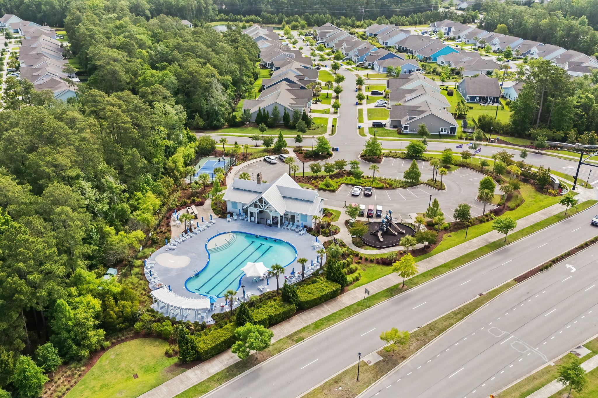 2435 Goldfinch Dr.