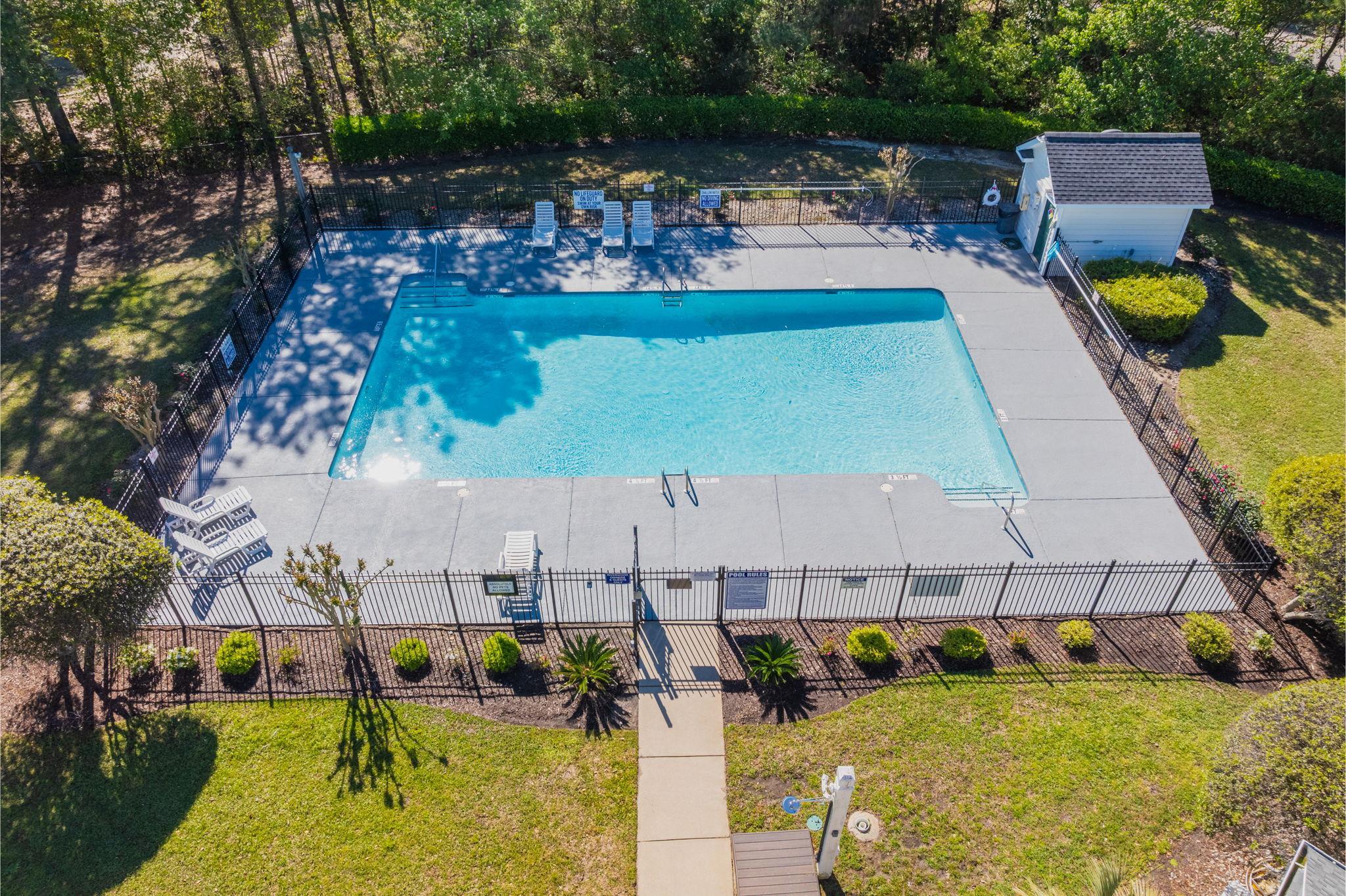 4390 Daphne Ln. Unit: D