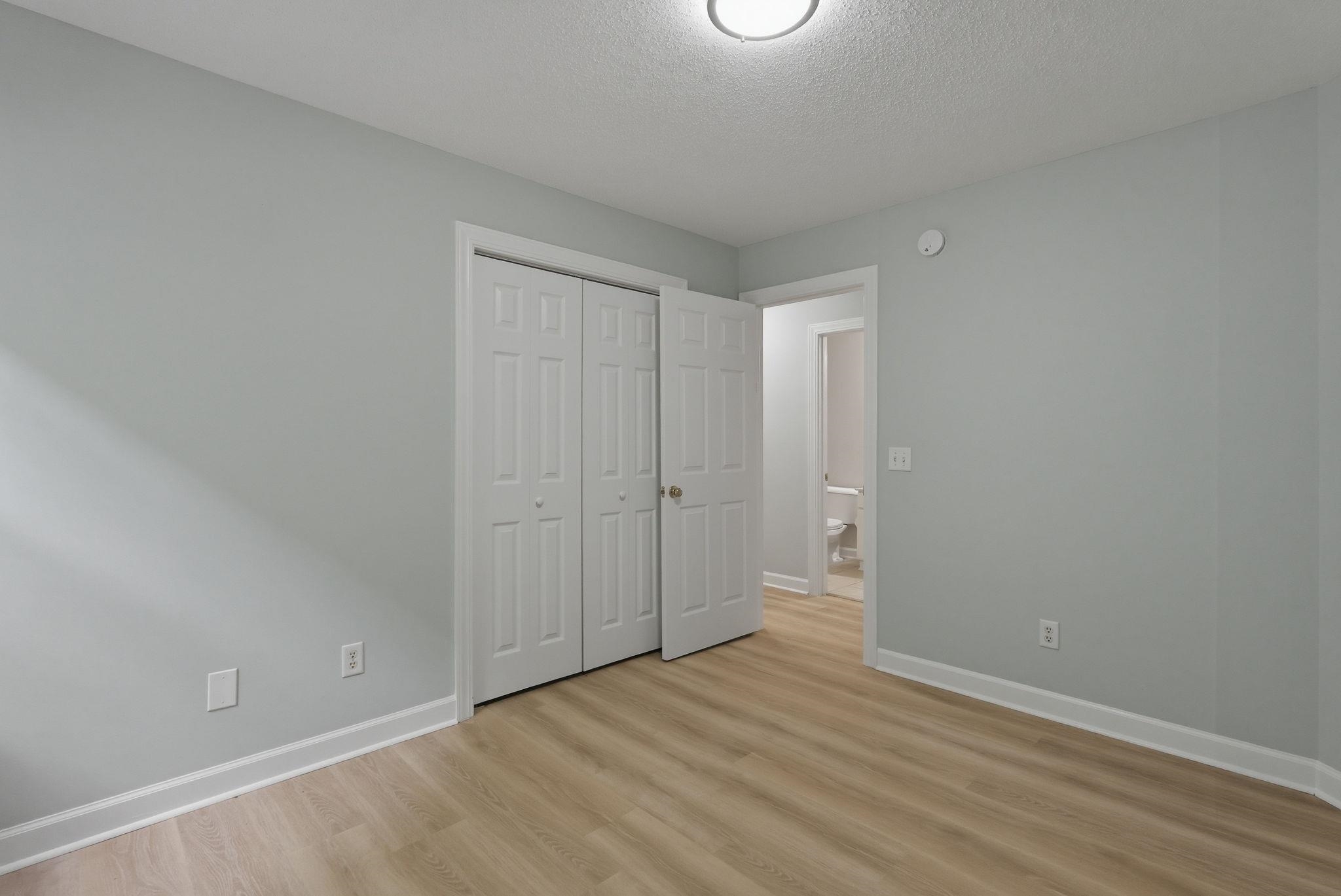 4390 Daphne Ln. Unit: D