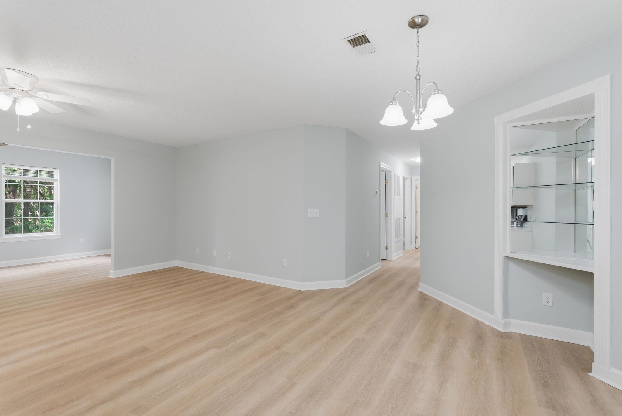 4390 Daphne Ln. Unit: D