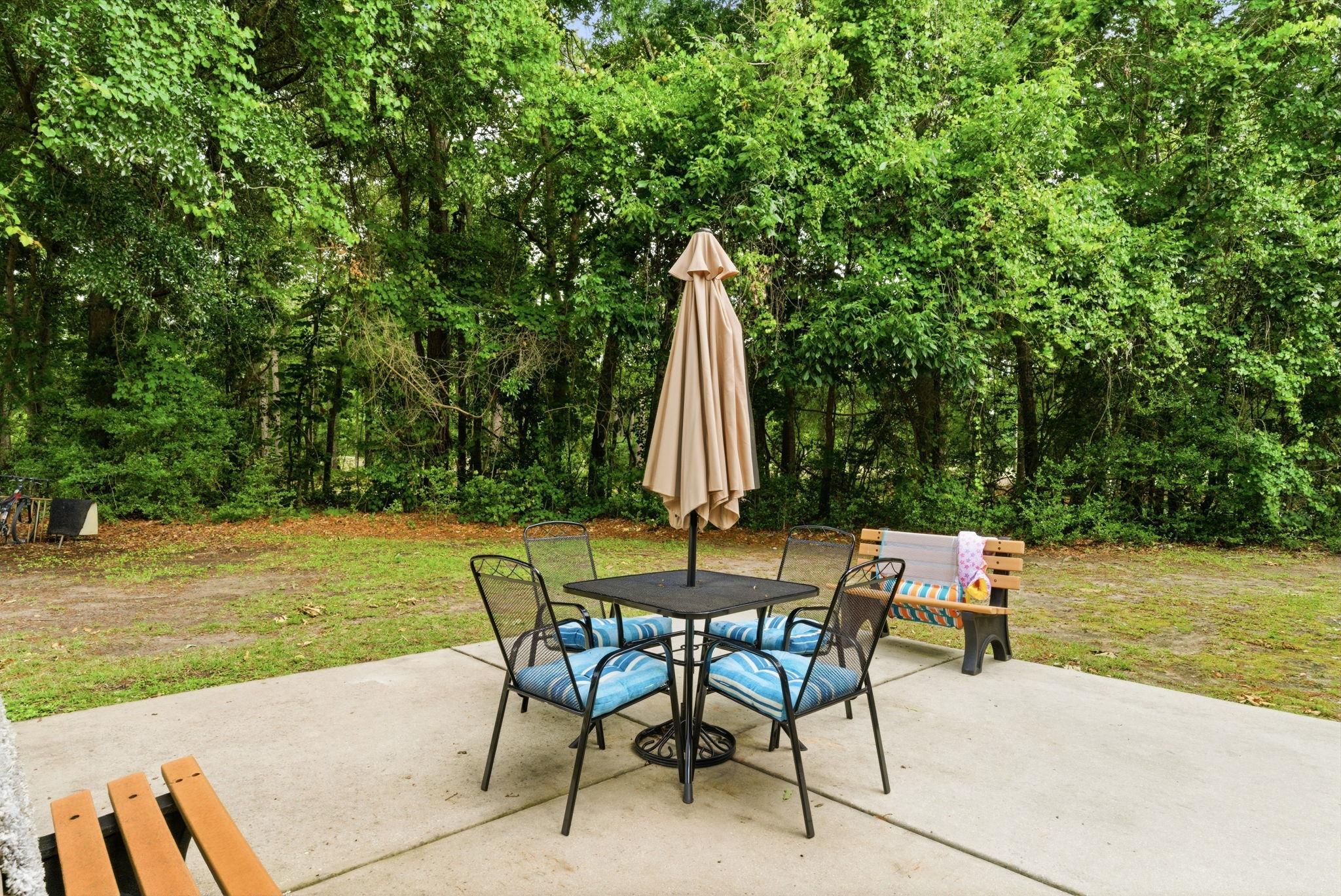 4390 Daphne Ln. Unit: D