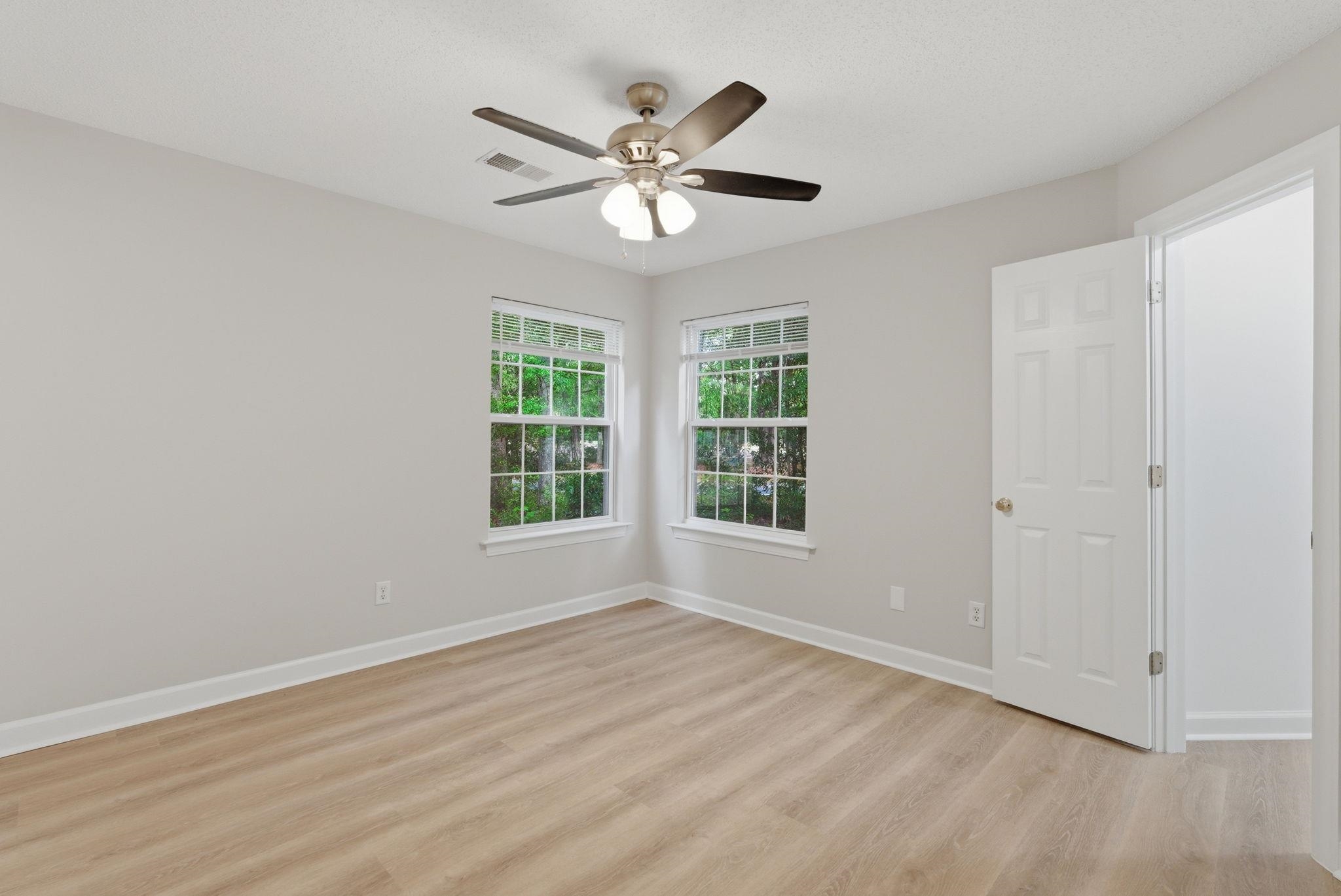4390 Daphne Ln. Unit: D