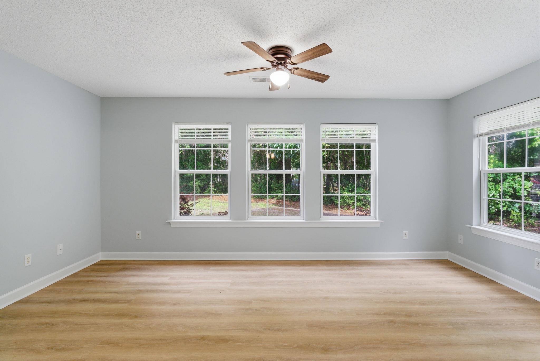 4390 Daphne Ln. Unit: D