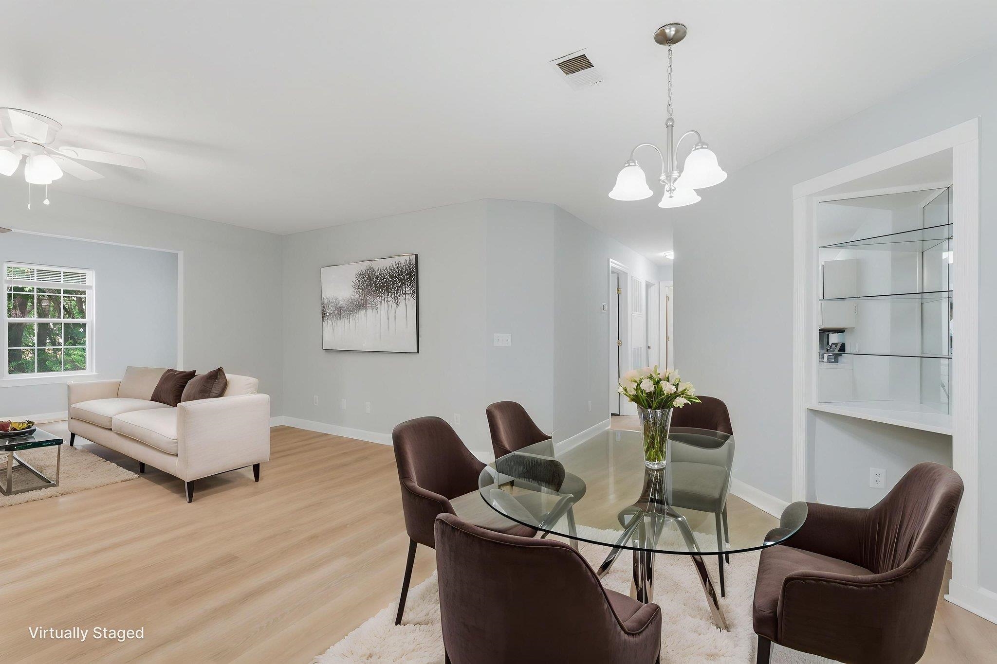 4390 Daphne Ln. Unit: D