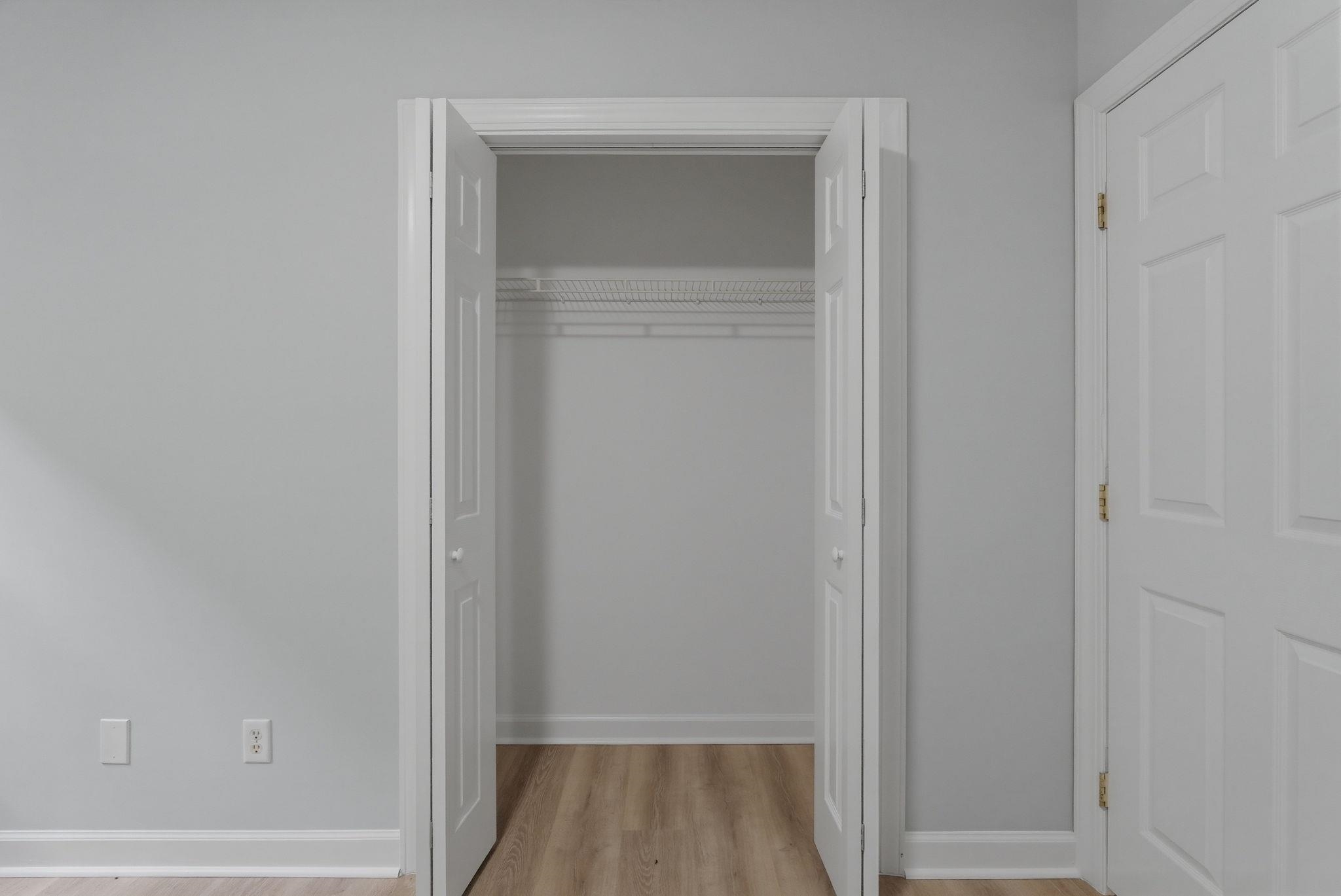 4390 Daphne Ln. Unit: D