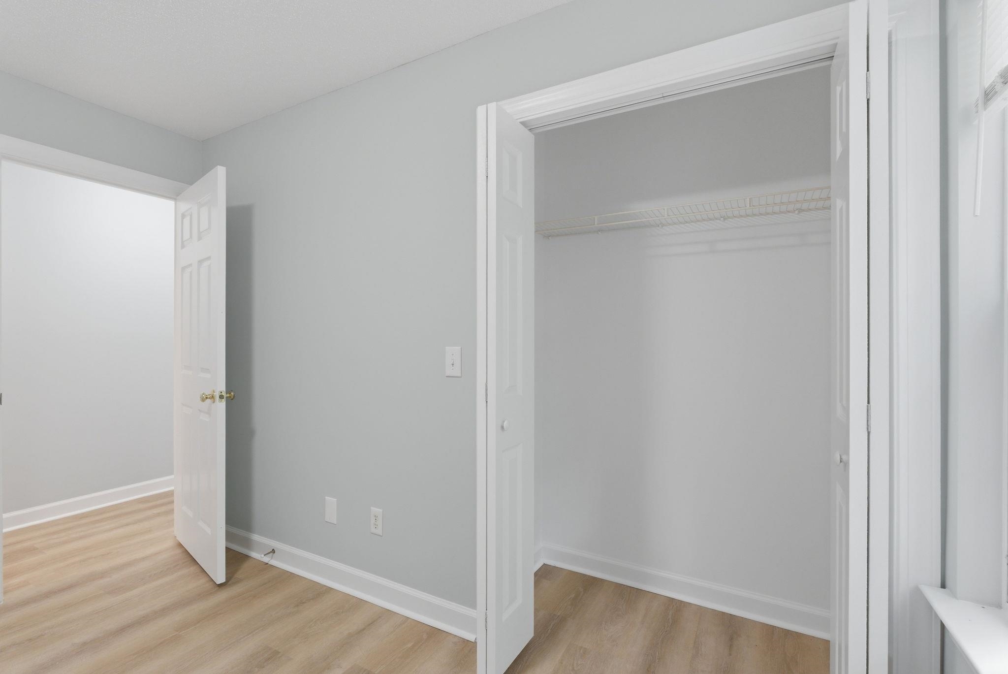 4390 Daphne Ln. Unit: D
