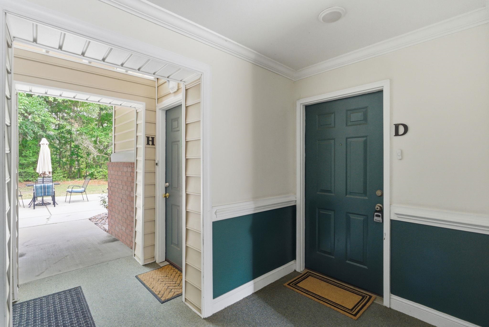 4390 Daphne Ln. Unit: D