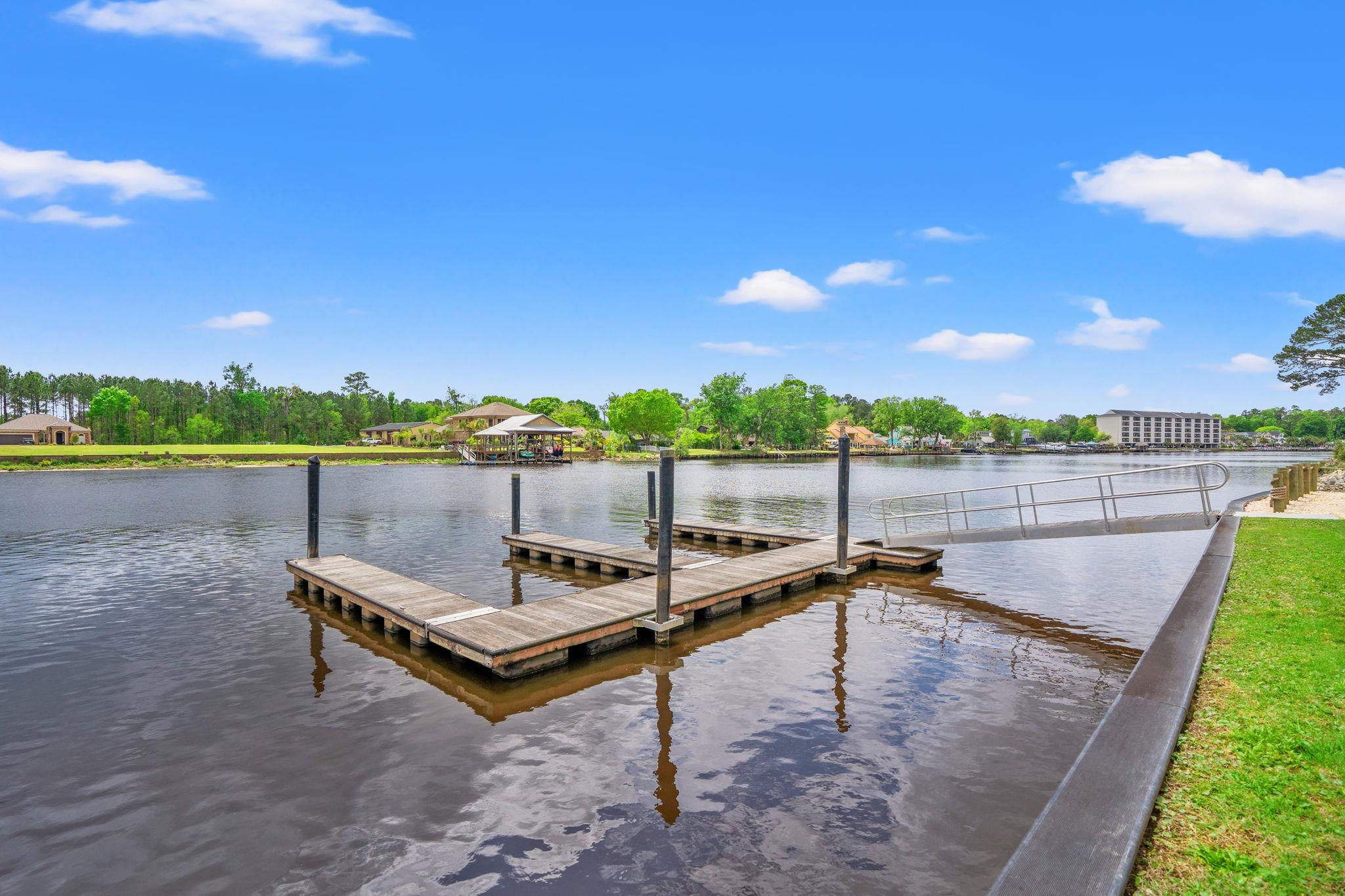 813 Covelo Ln.