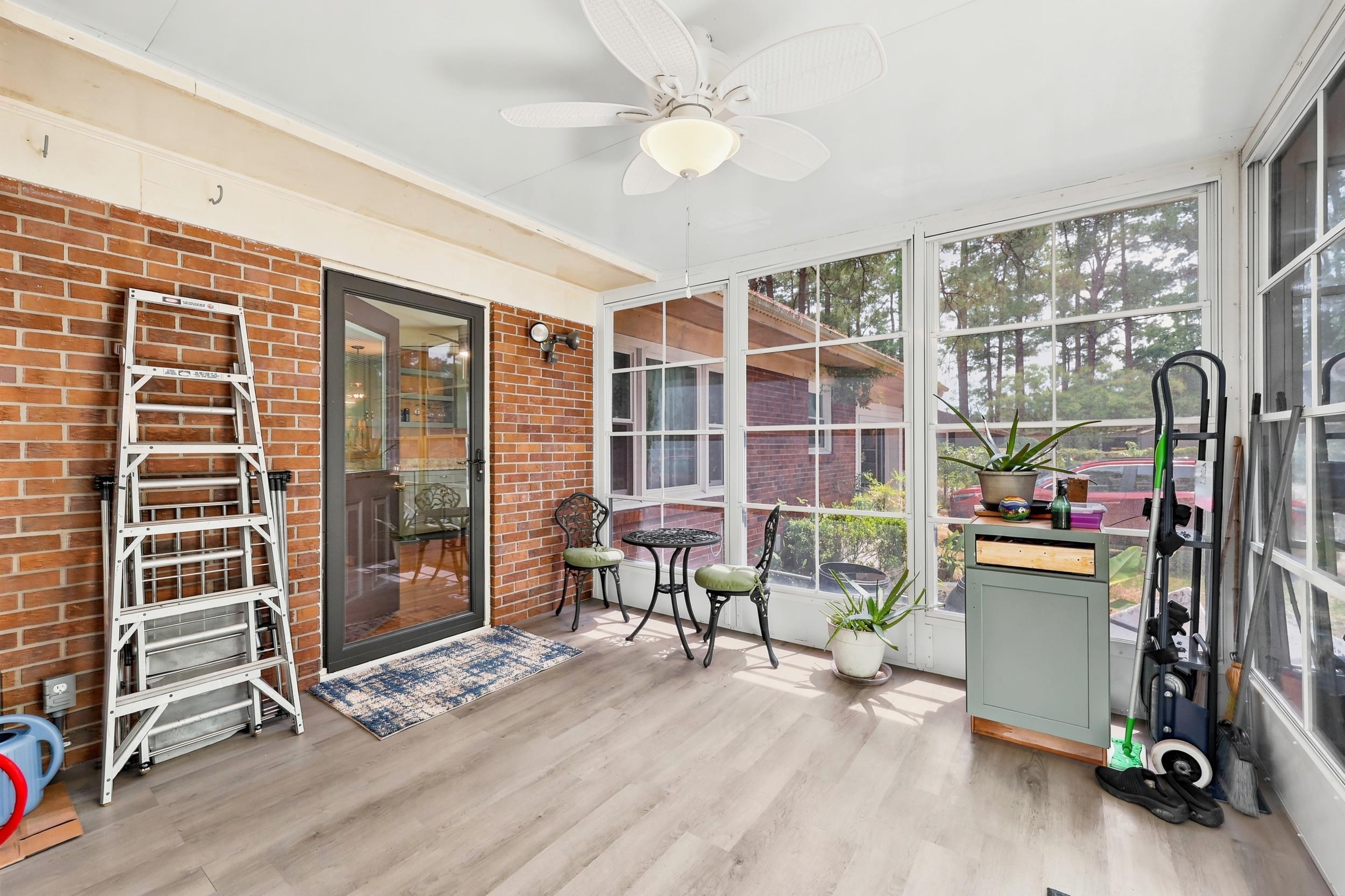 205 W Raft St.