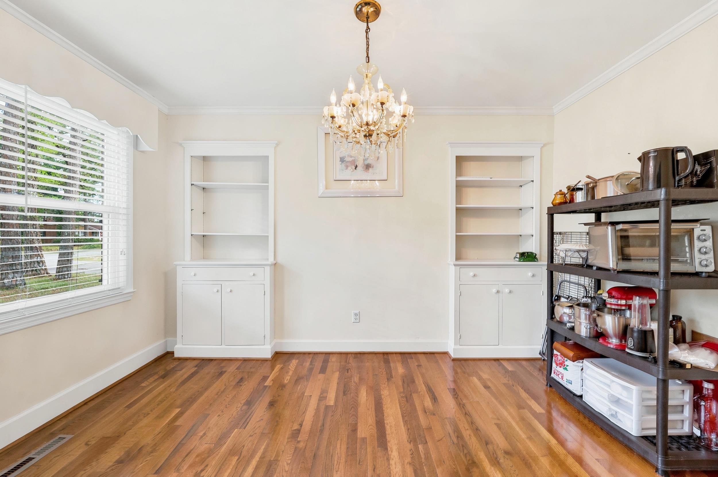 205 W Raft St.