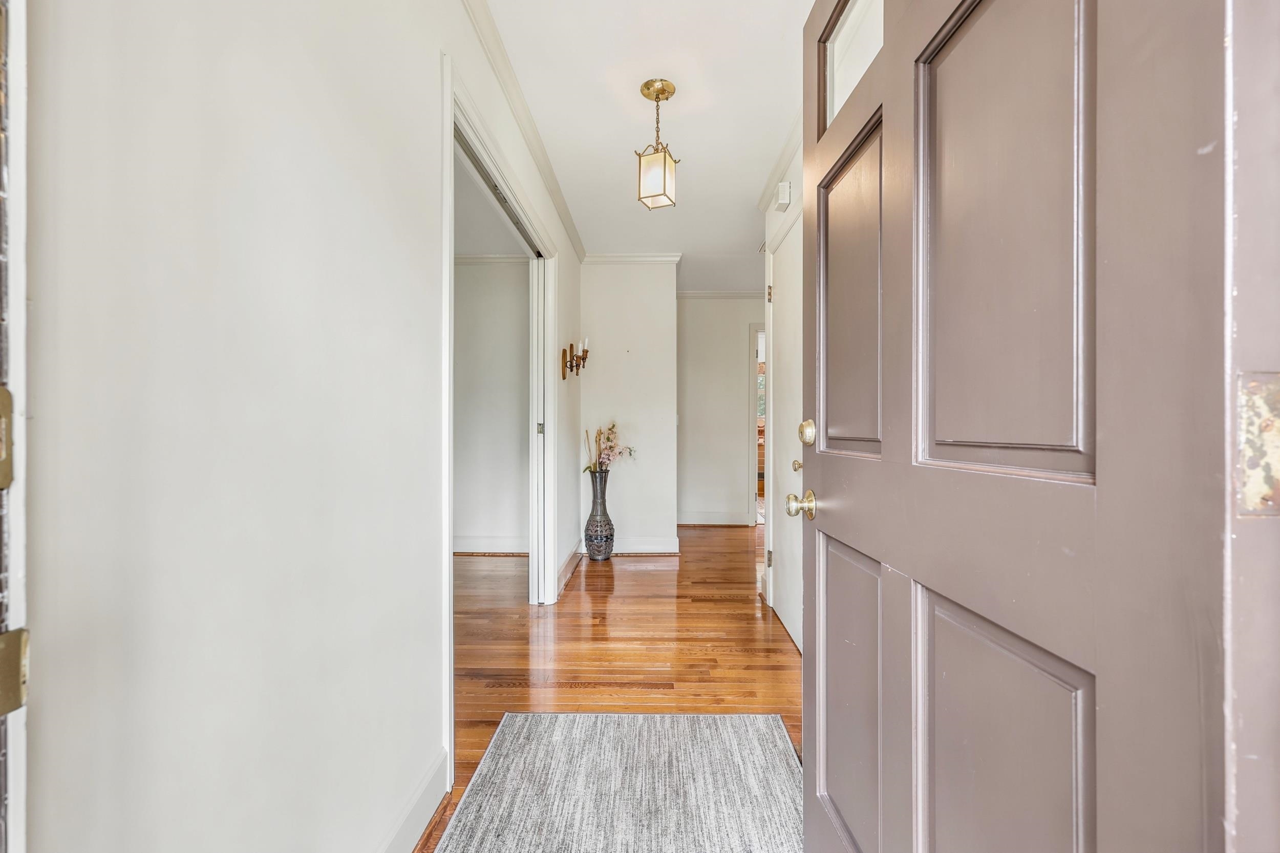 205 W Raft St.