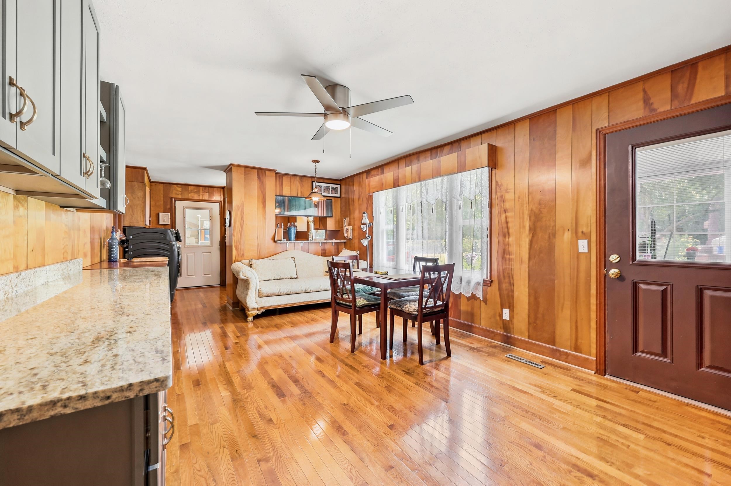 205 W Raft St.