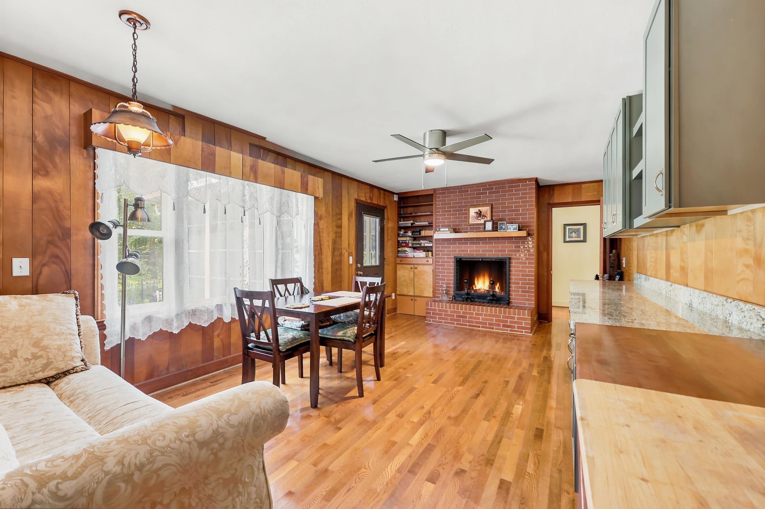 205 W Raft St.