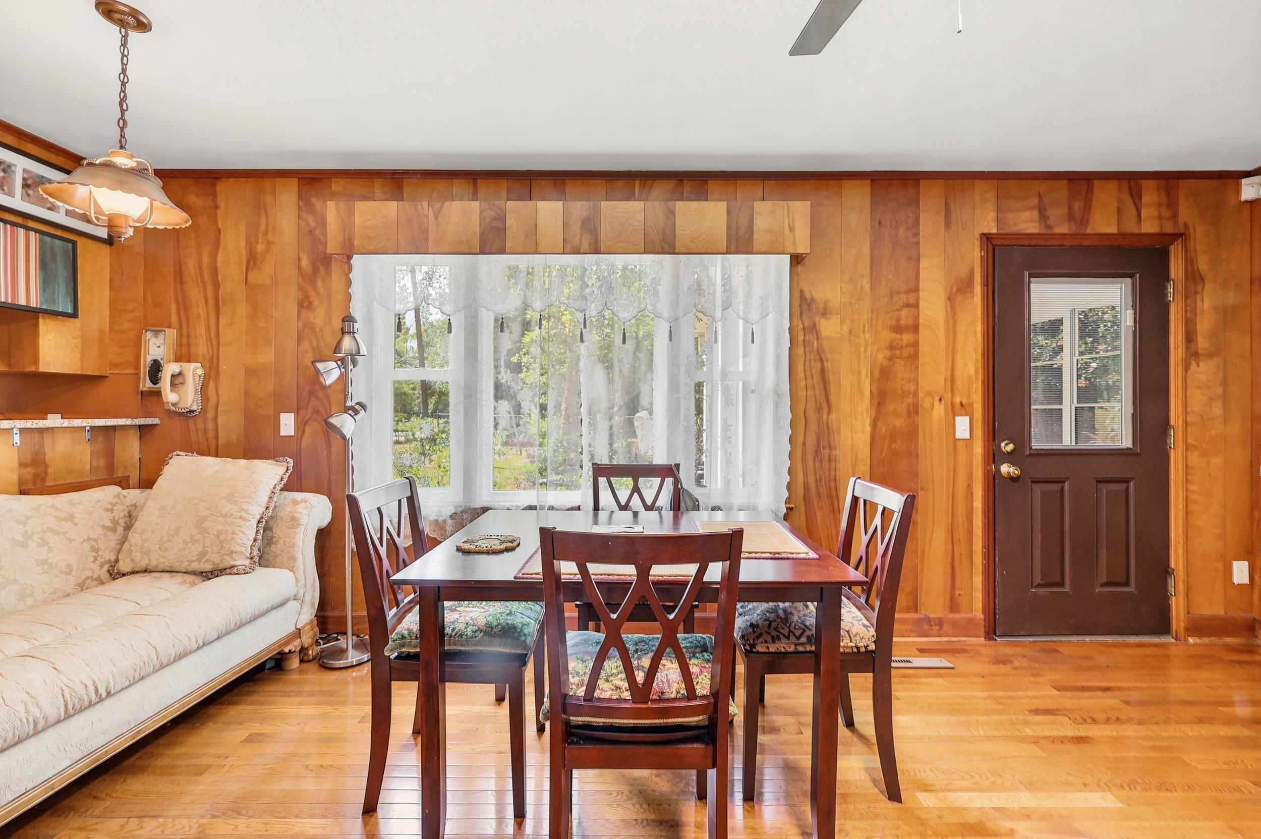 205 W Raft St.