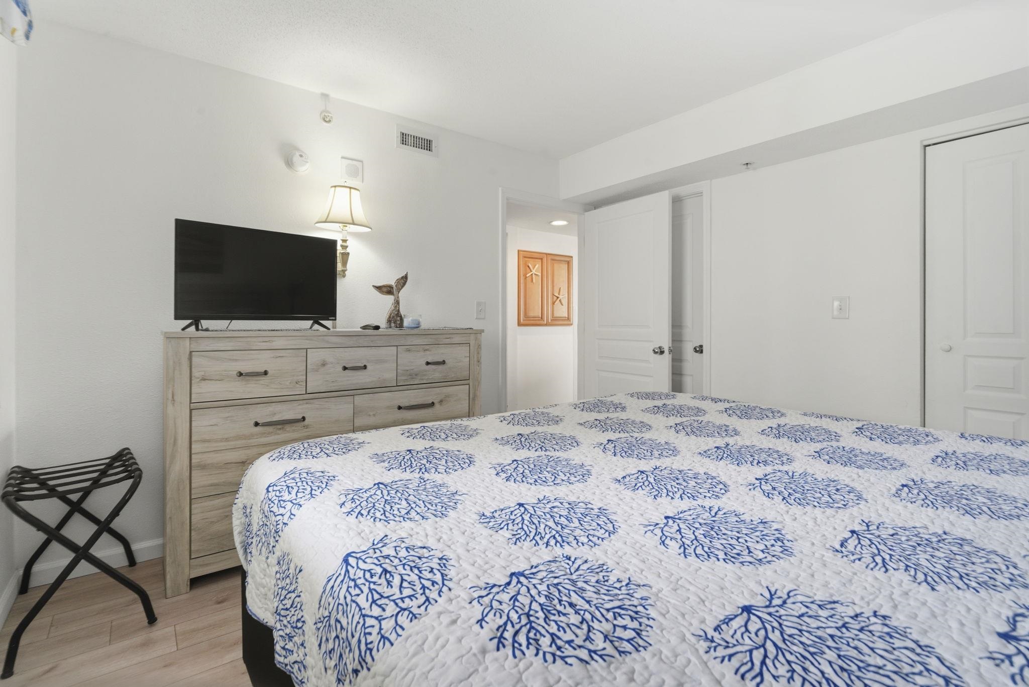 7100 Ocean Blvd. N Unit: 924
