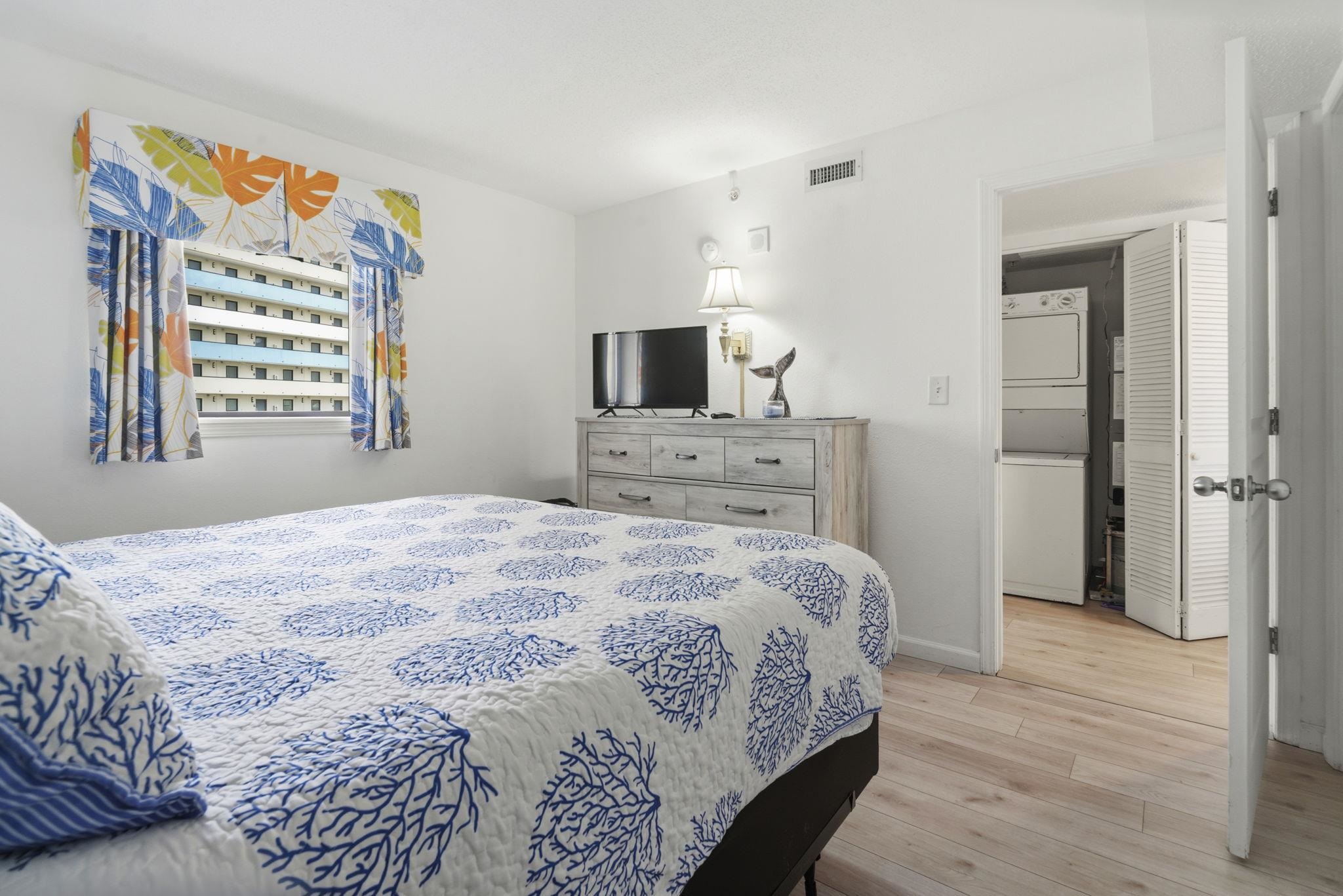 7100 Ocean Blvd. N Unit: 924
