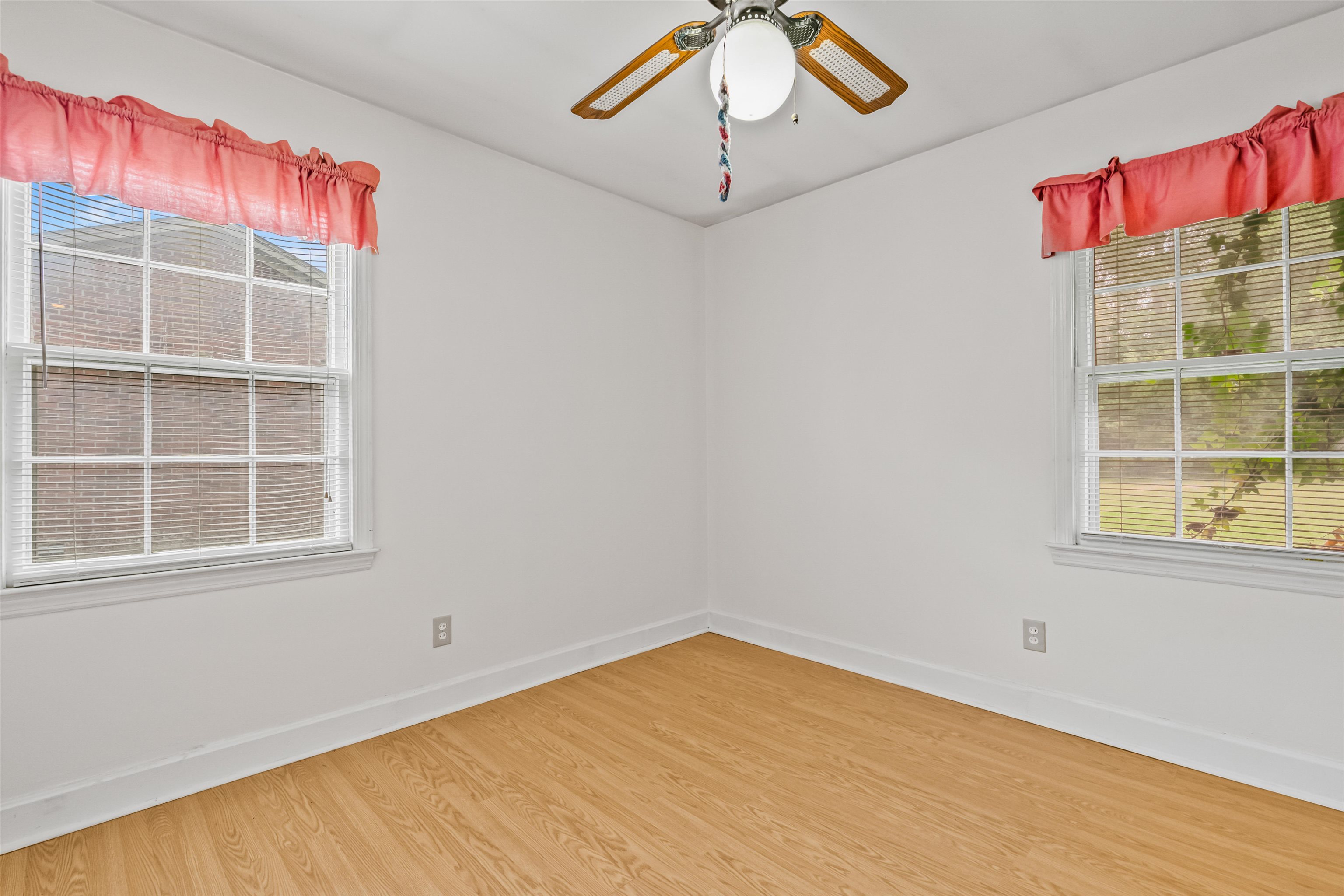 545 Hickory Ave.