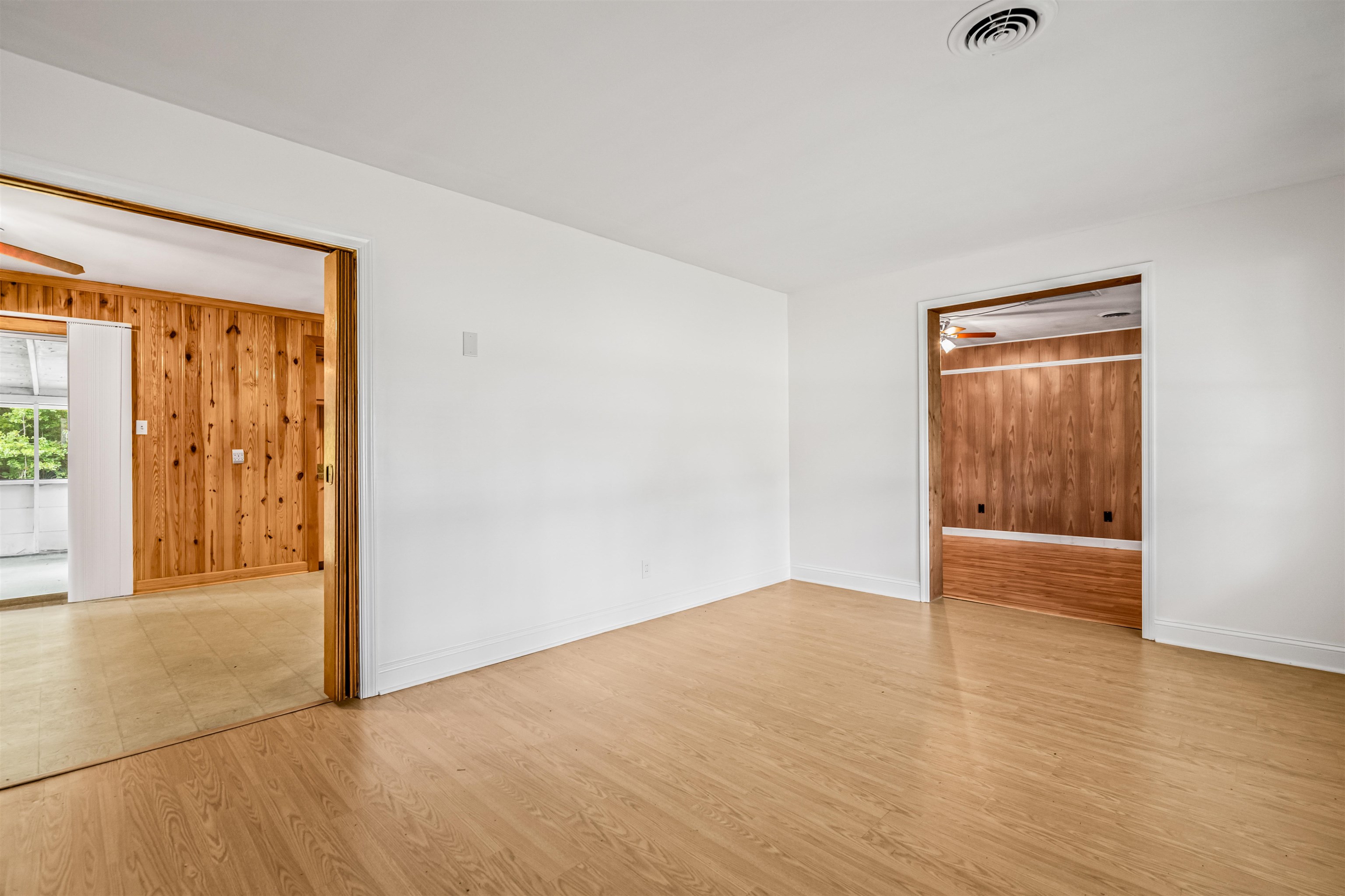 545 Hickory Ave.